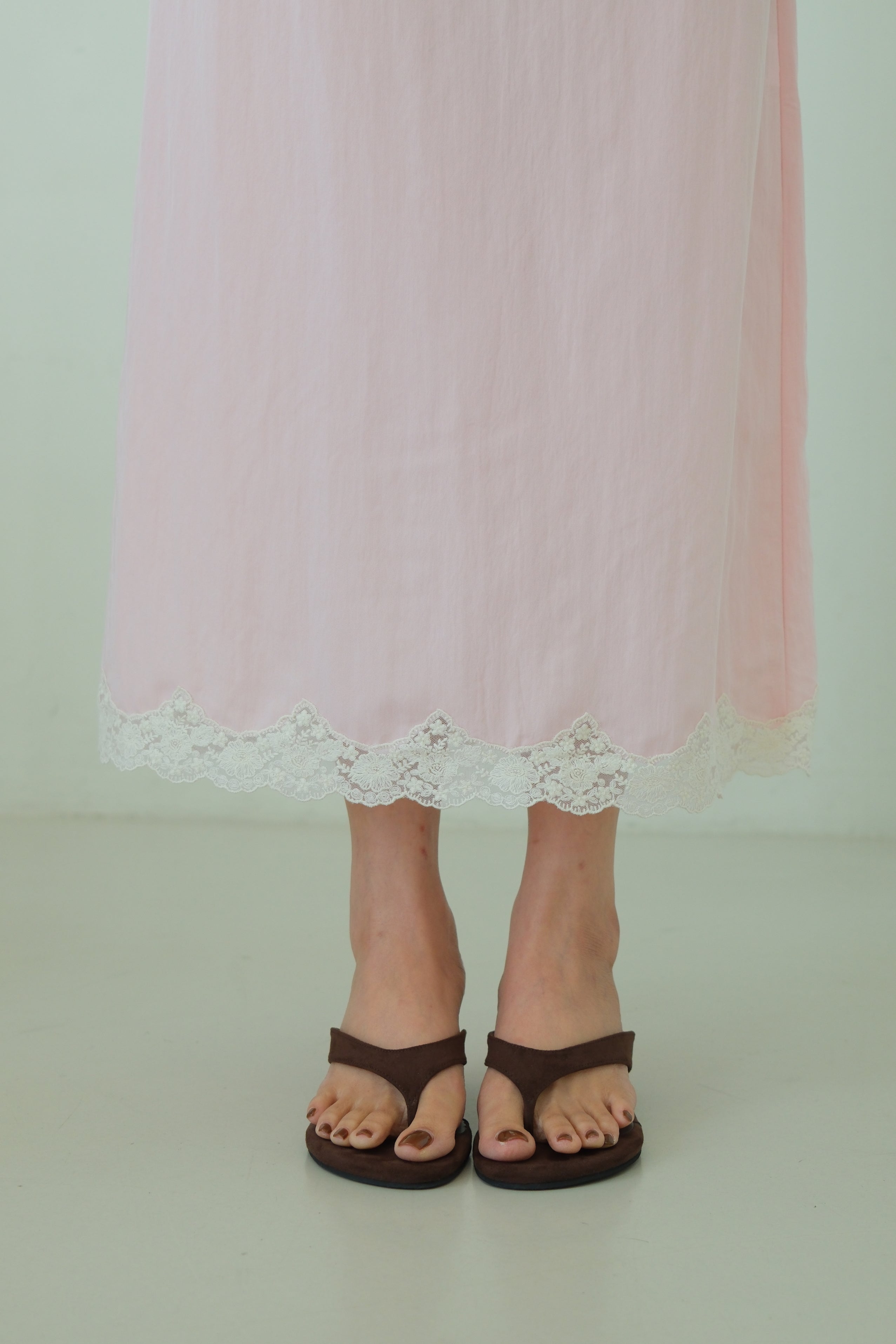 Macaron Lace-trim Maxi Skirt