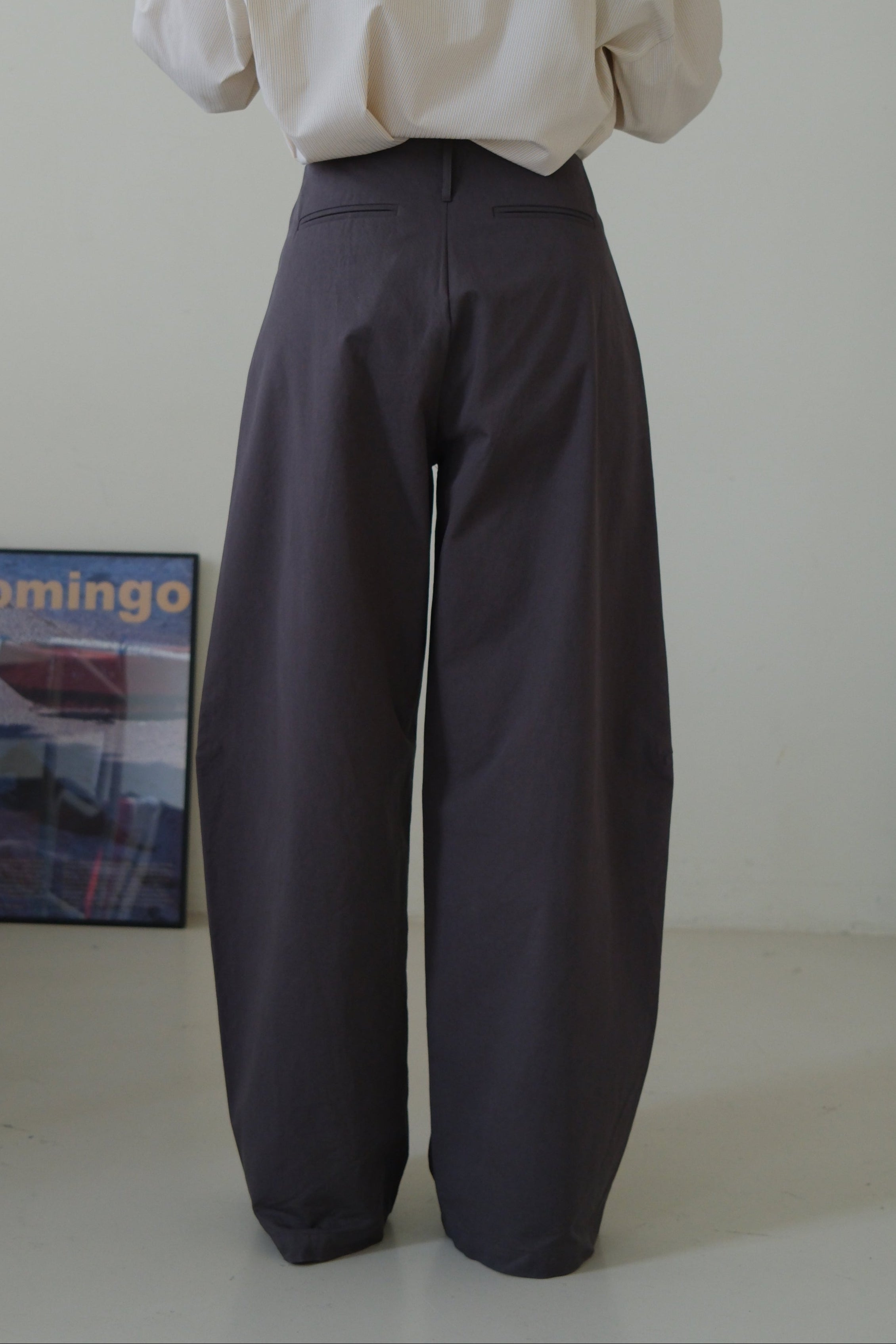 Nori high-waist curved pants