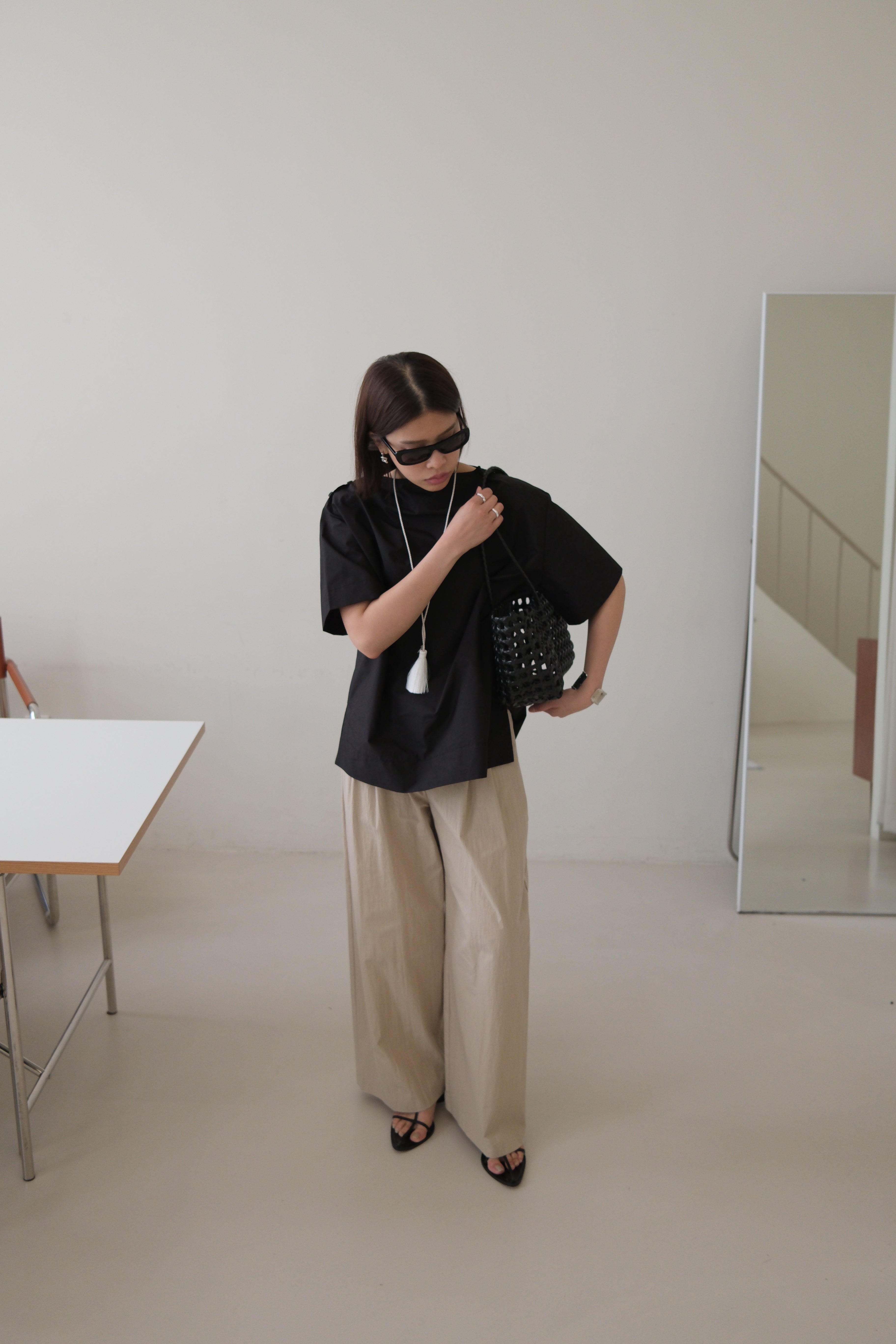 boat neck short-sleeve blouse