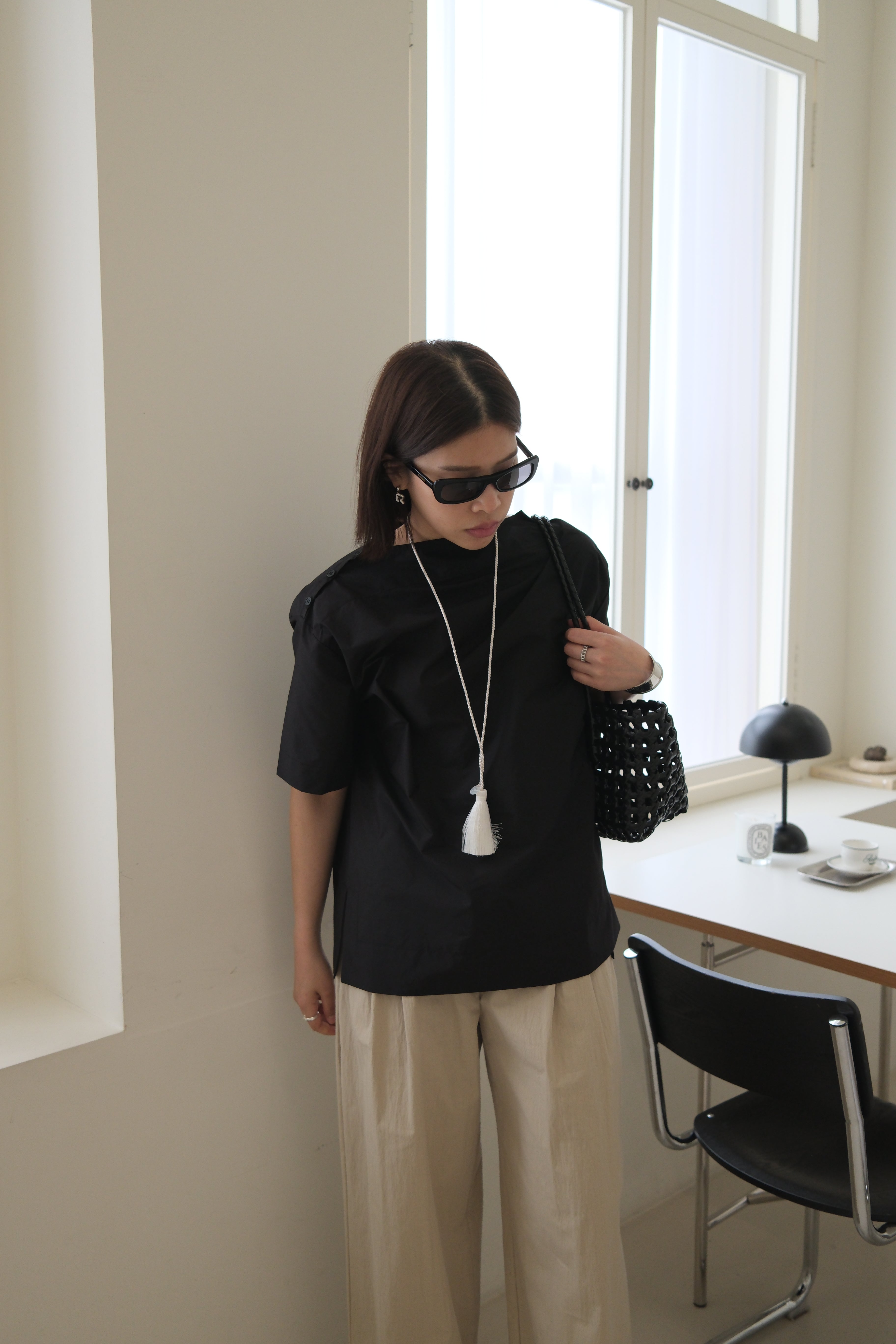 boat neck short-sleeve blouse