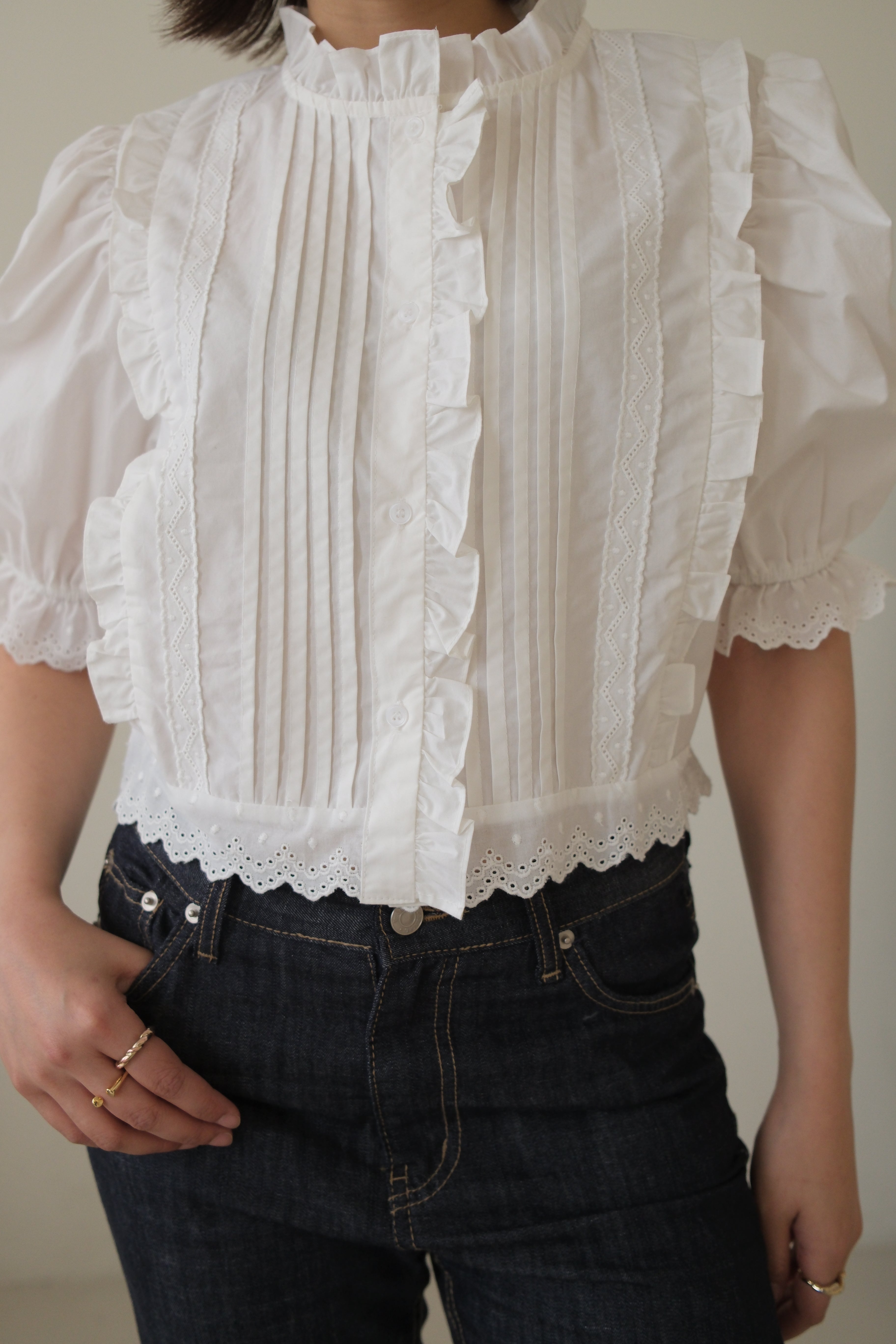 Alice Lace crop shirt