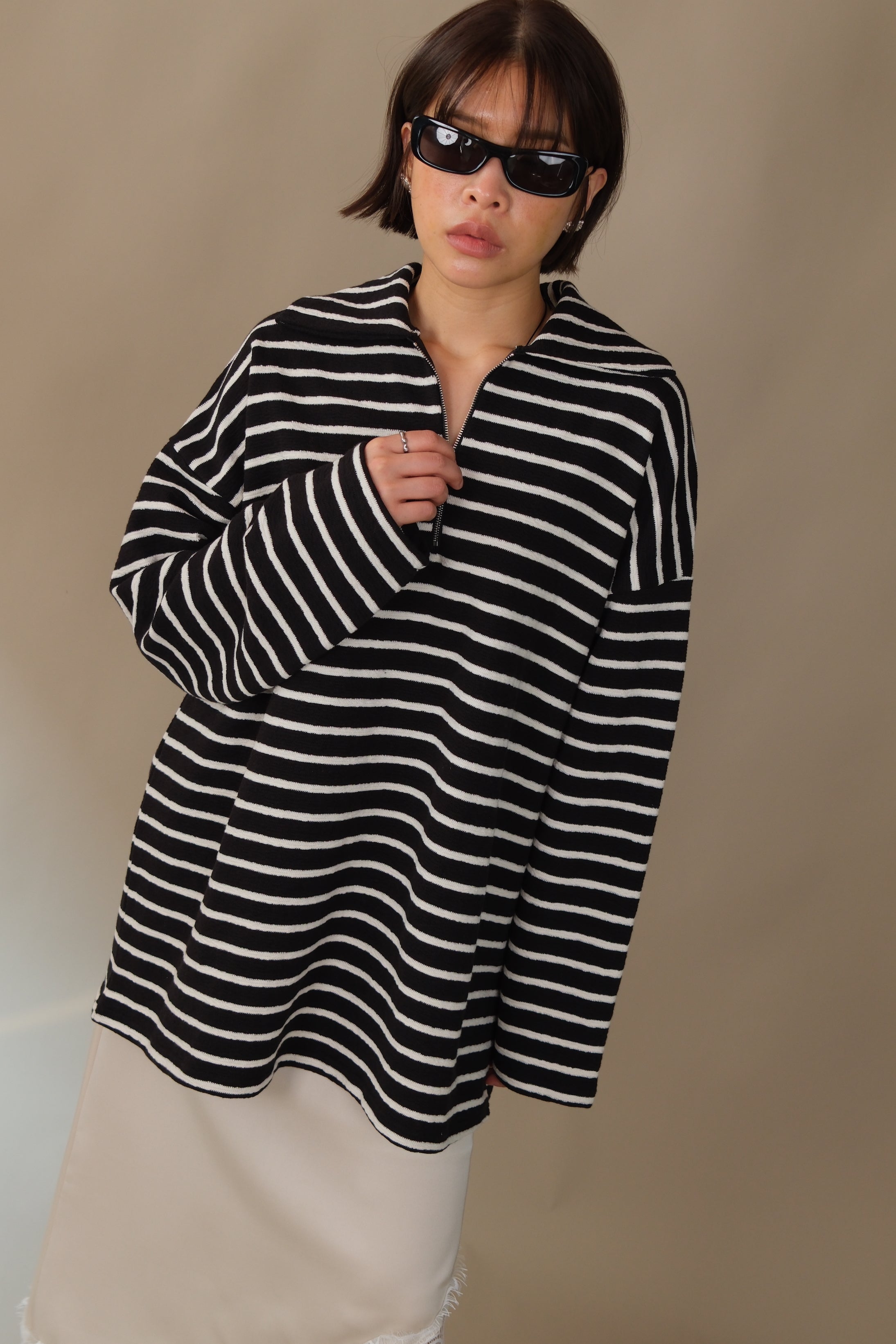 wide collar zip-up striped long-sleeve loose tee