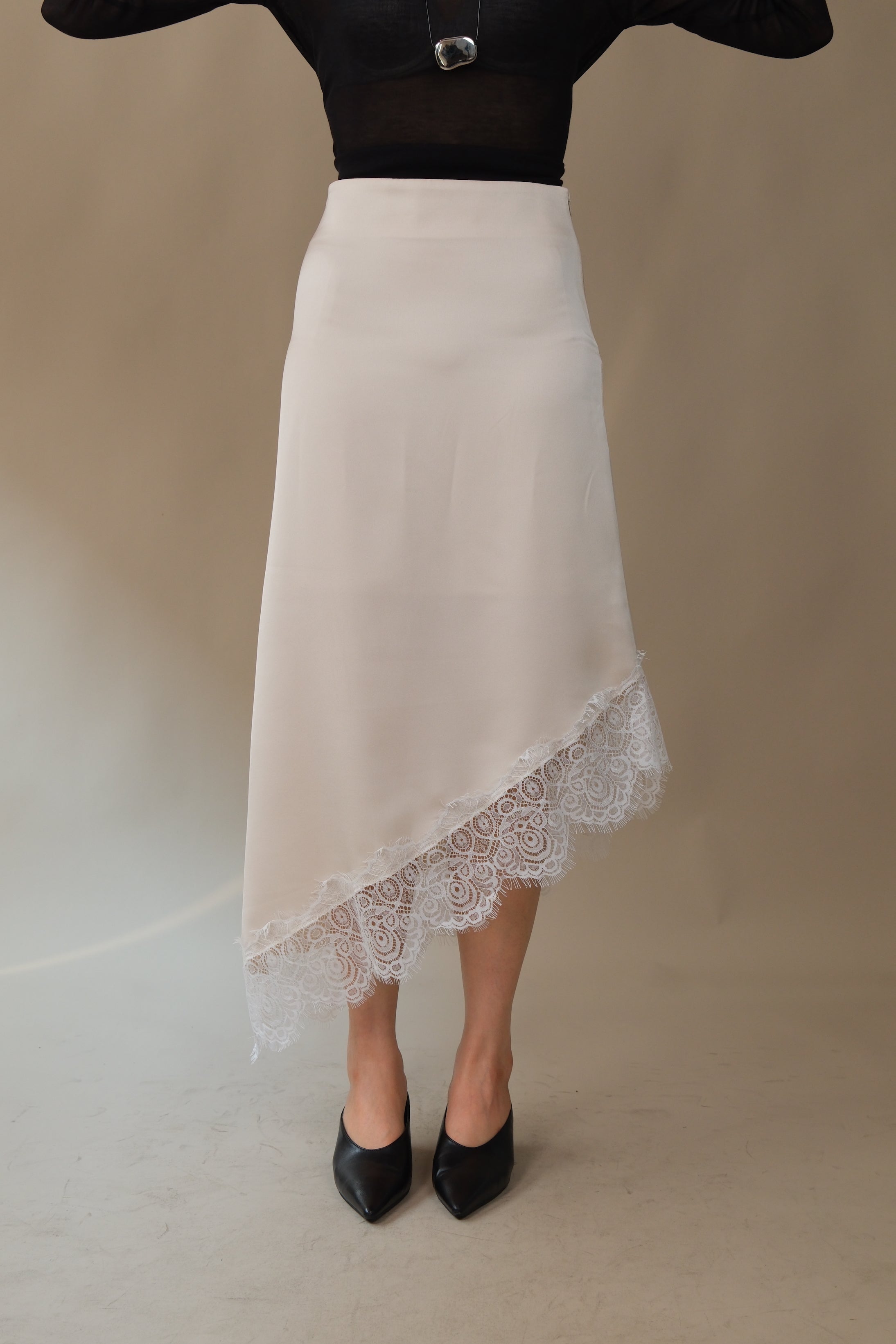 Klaire lace hem unbalance silky skirt