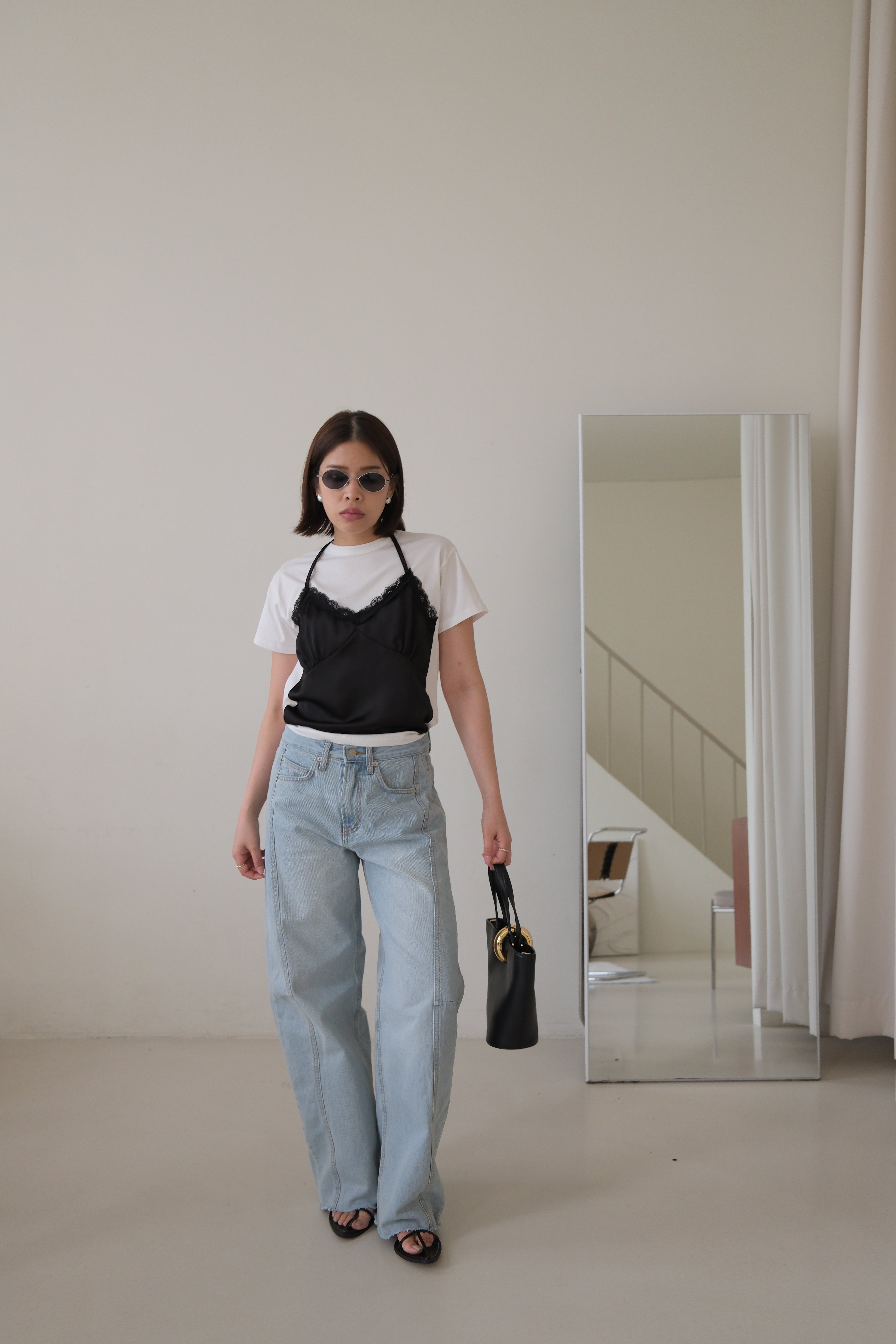 Aiden curved silhouette jeans