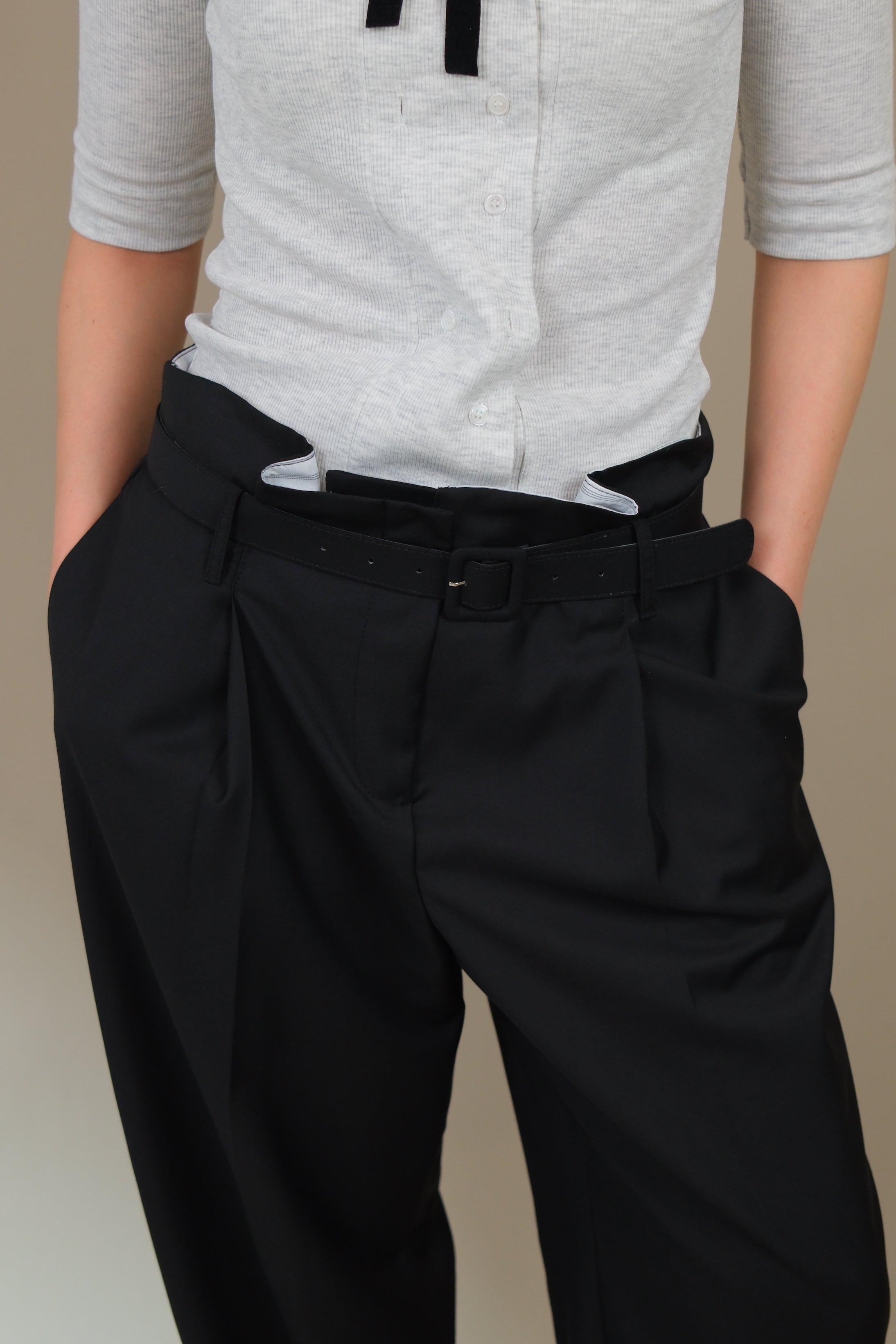 Flowy waisted-line (with belt)