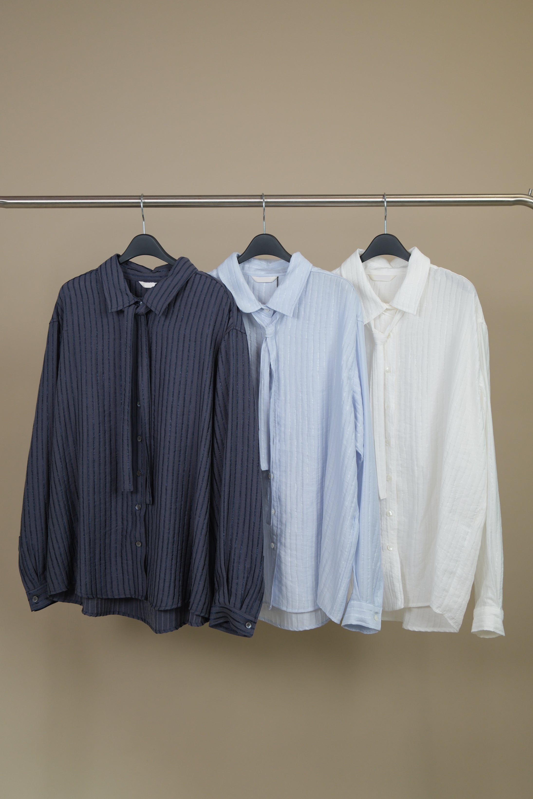 silky striped tie collar shirt