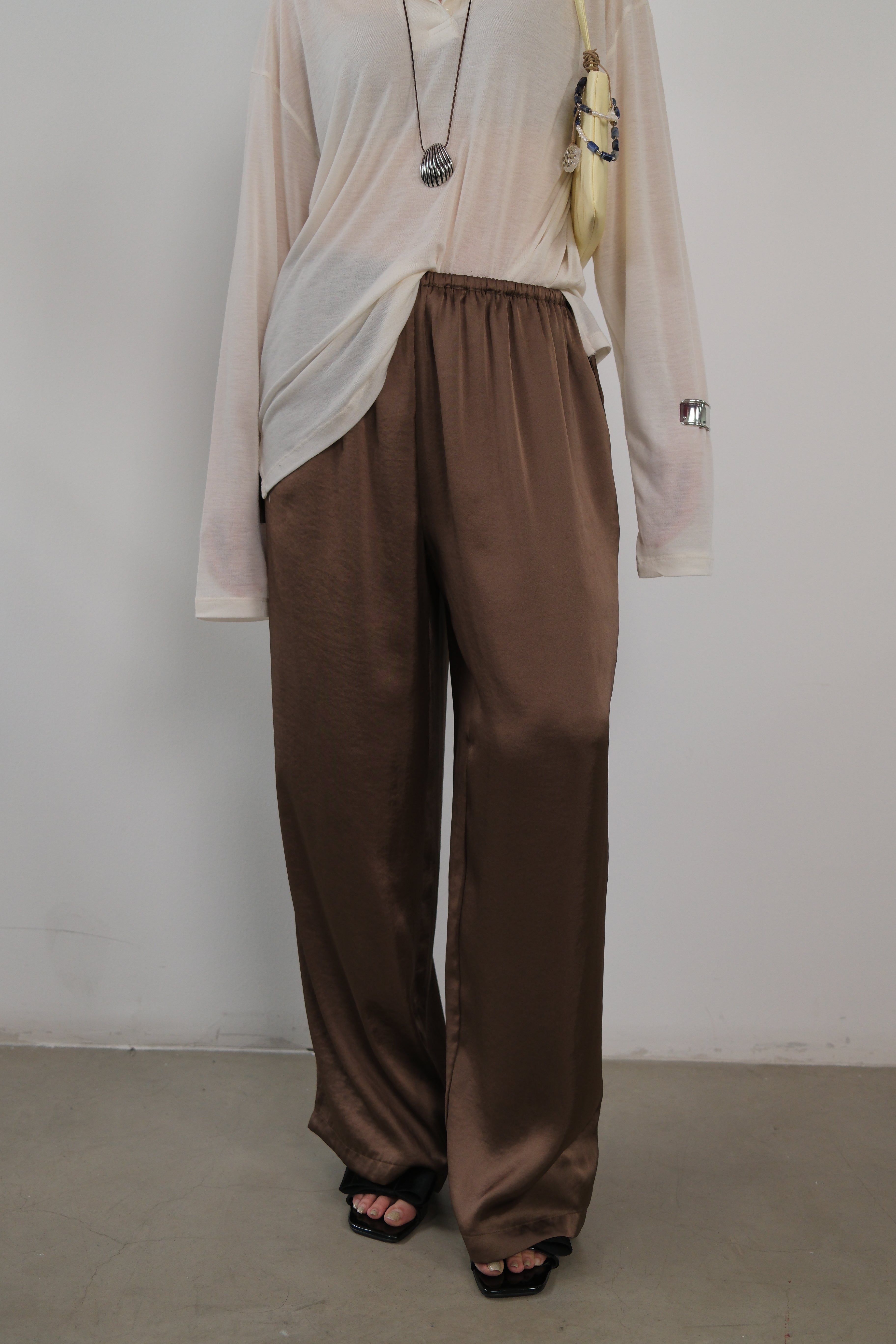 Flaw elasticated waist satin pants