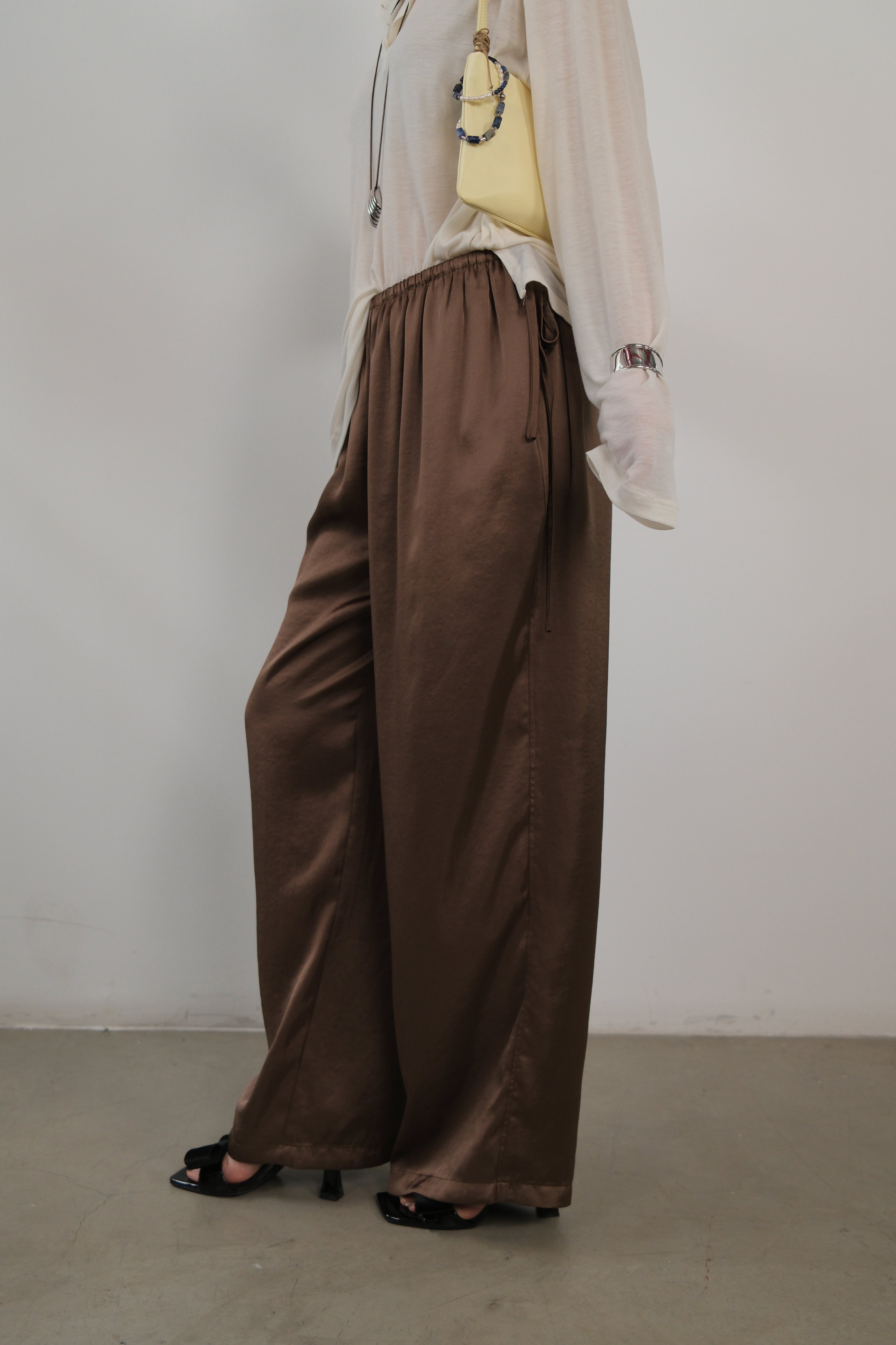 Flaw elasticated waist satin pants
