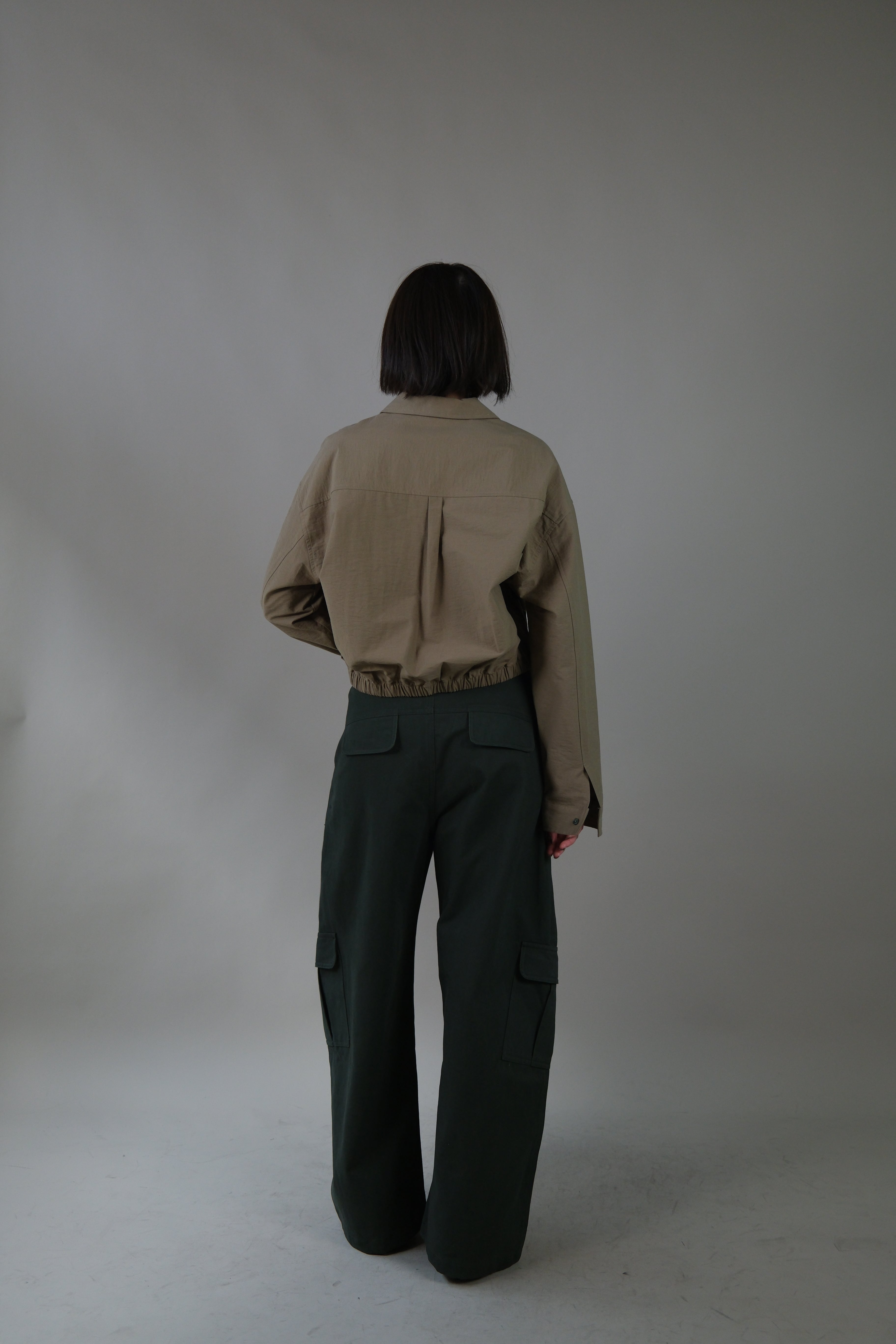 Barrel-leg cargo pocket pants