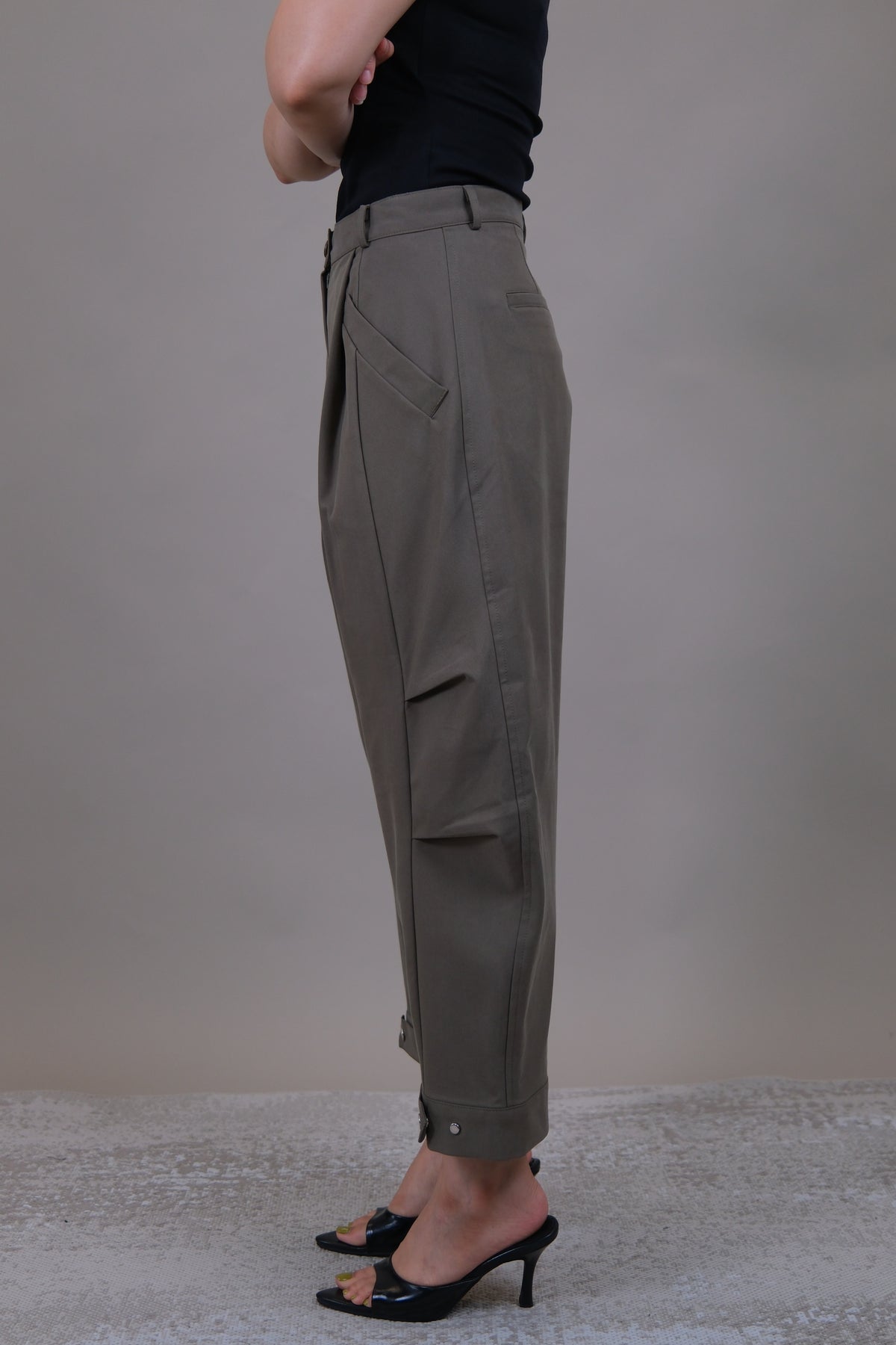 Kori Curved Crop Trousers