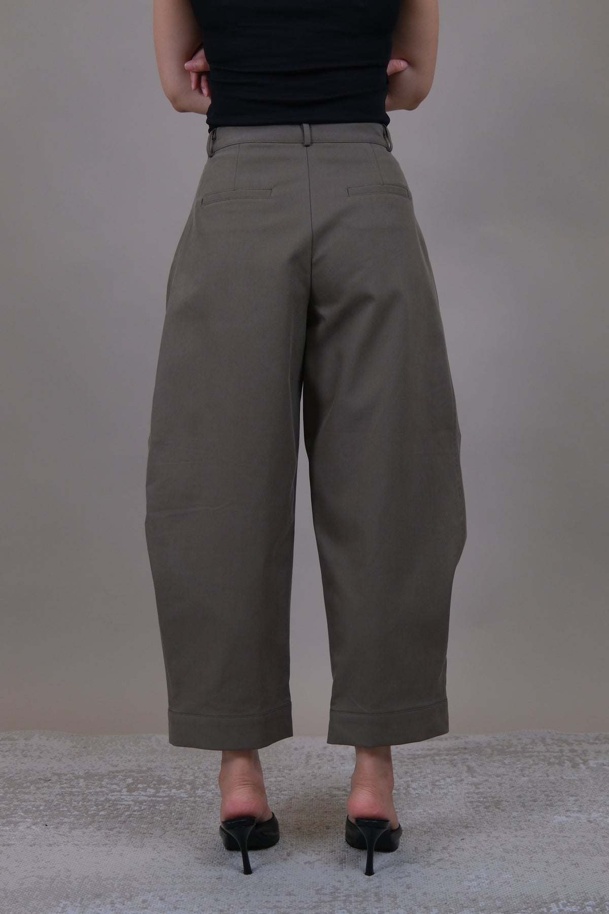 Kori Curved Crop Trousers