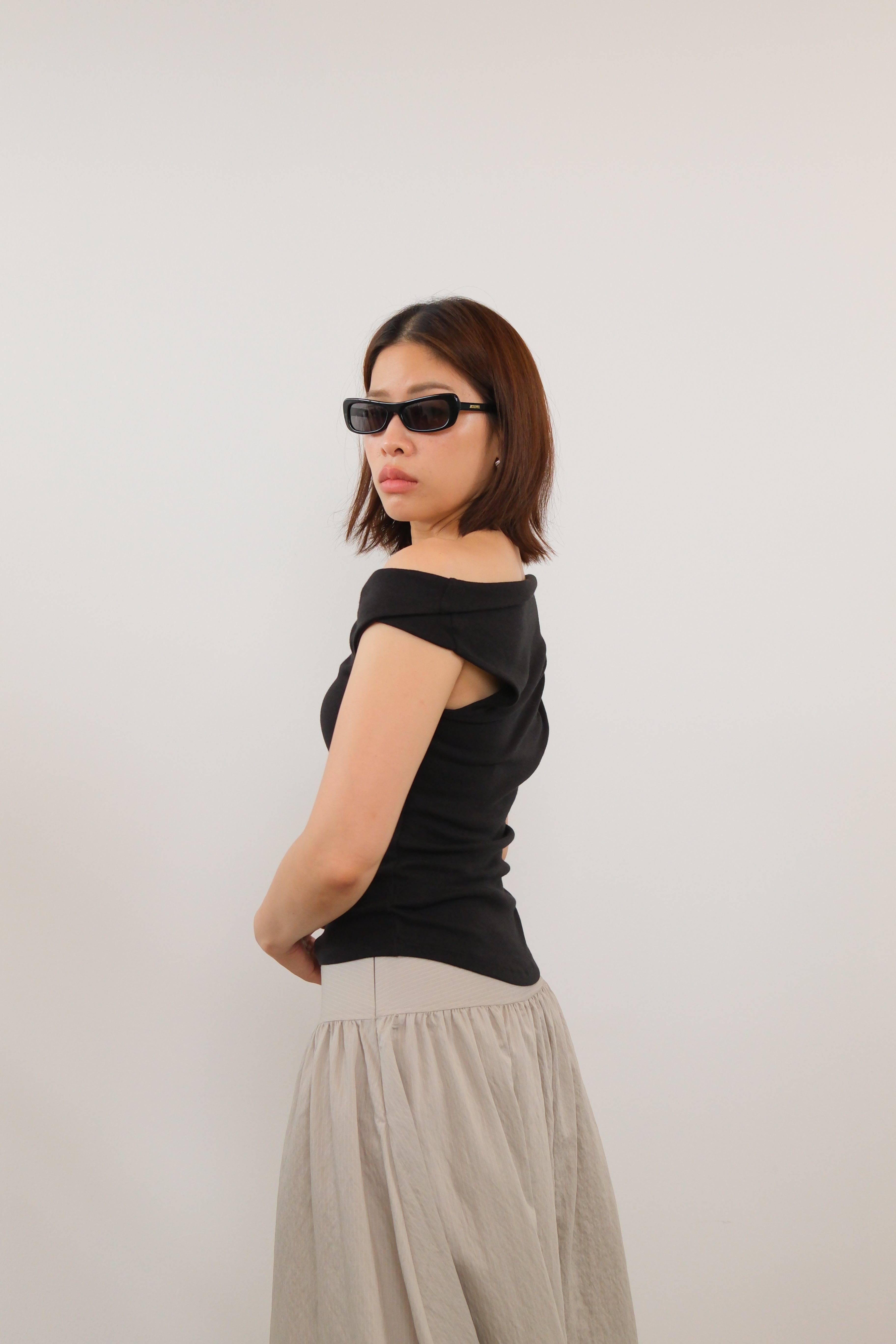 asymmetry twist sleeve soft tee
