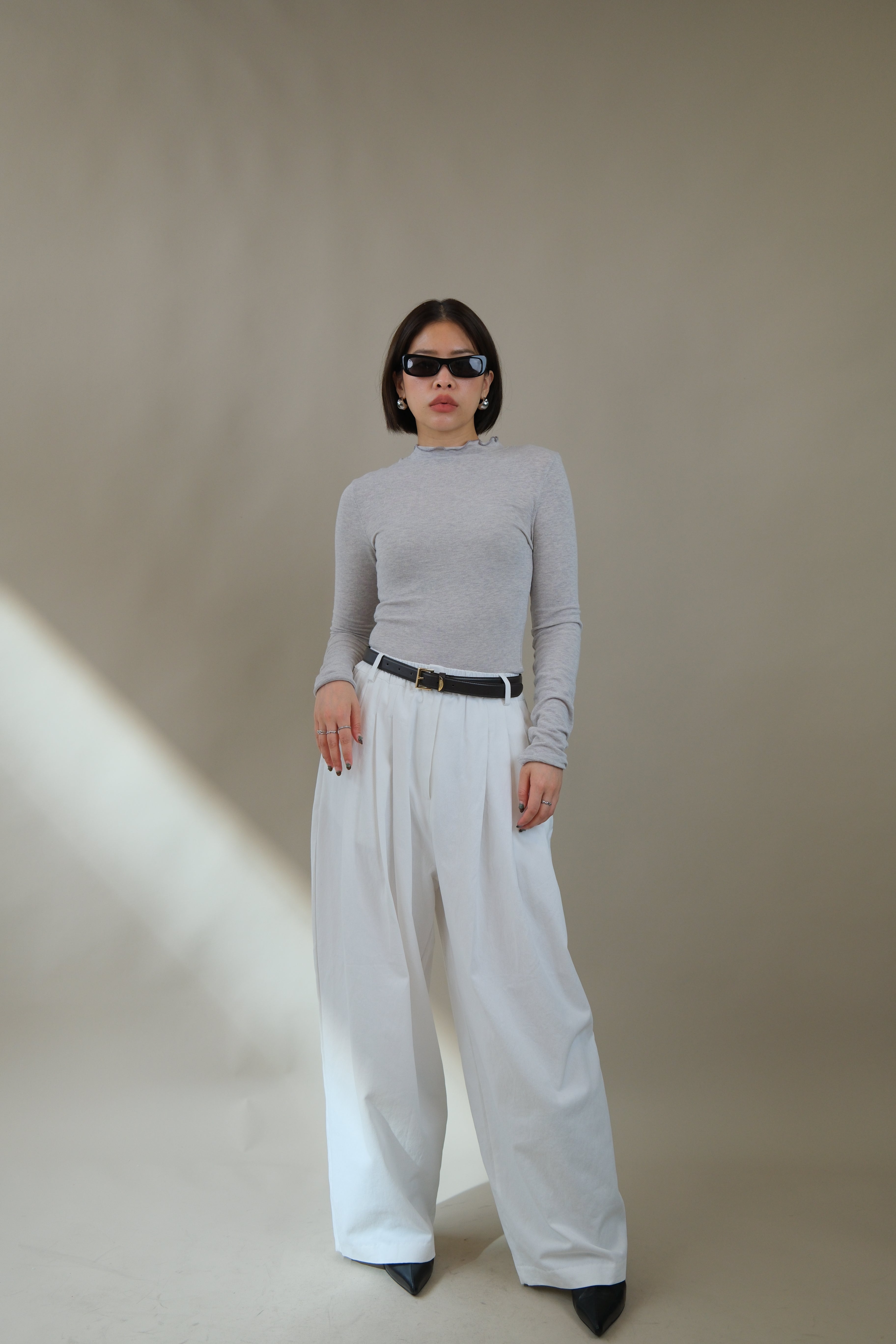 mock neck frill edge long-sleeve tee