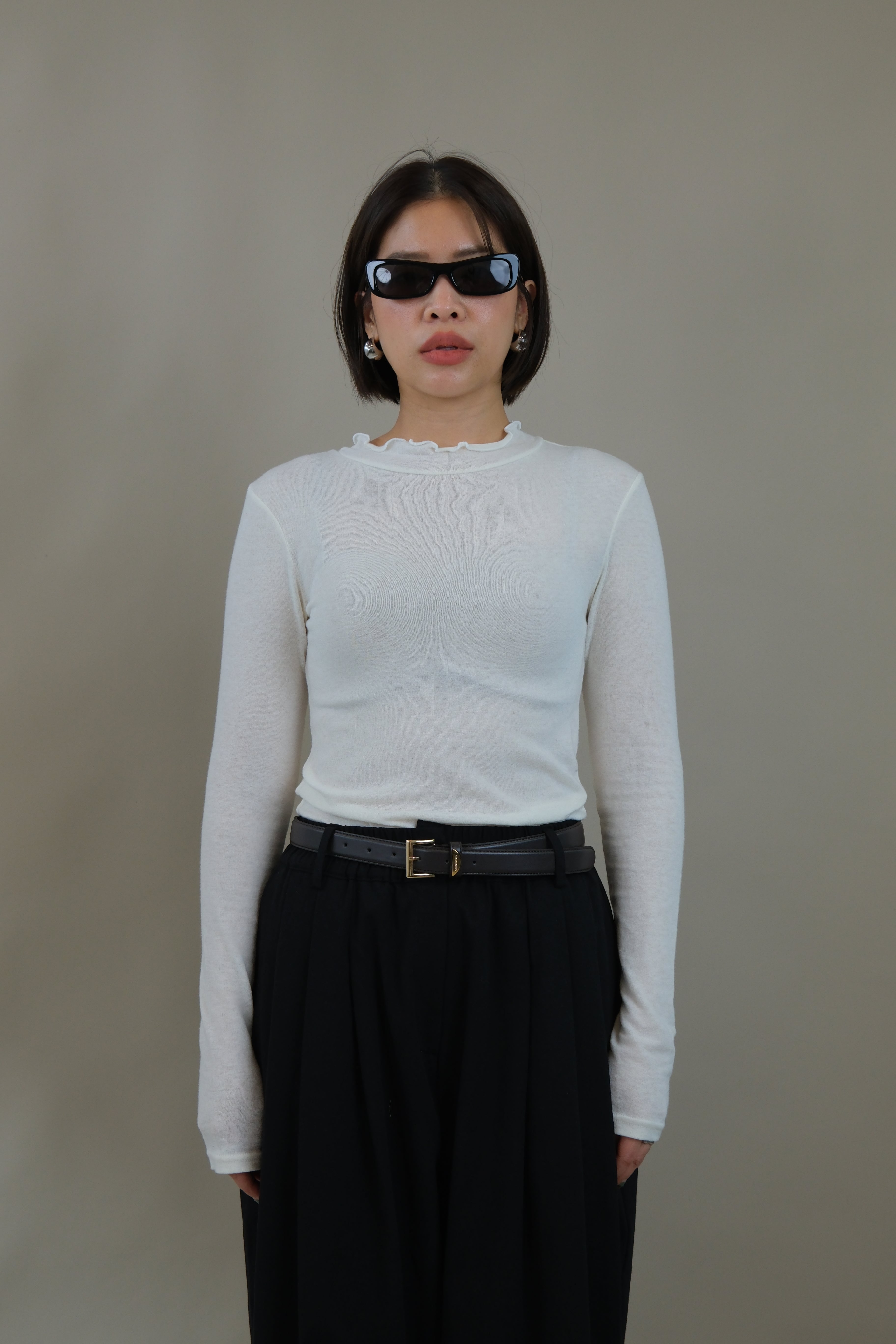 mock neck frill edge long-sleeve tee