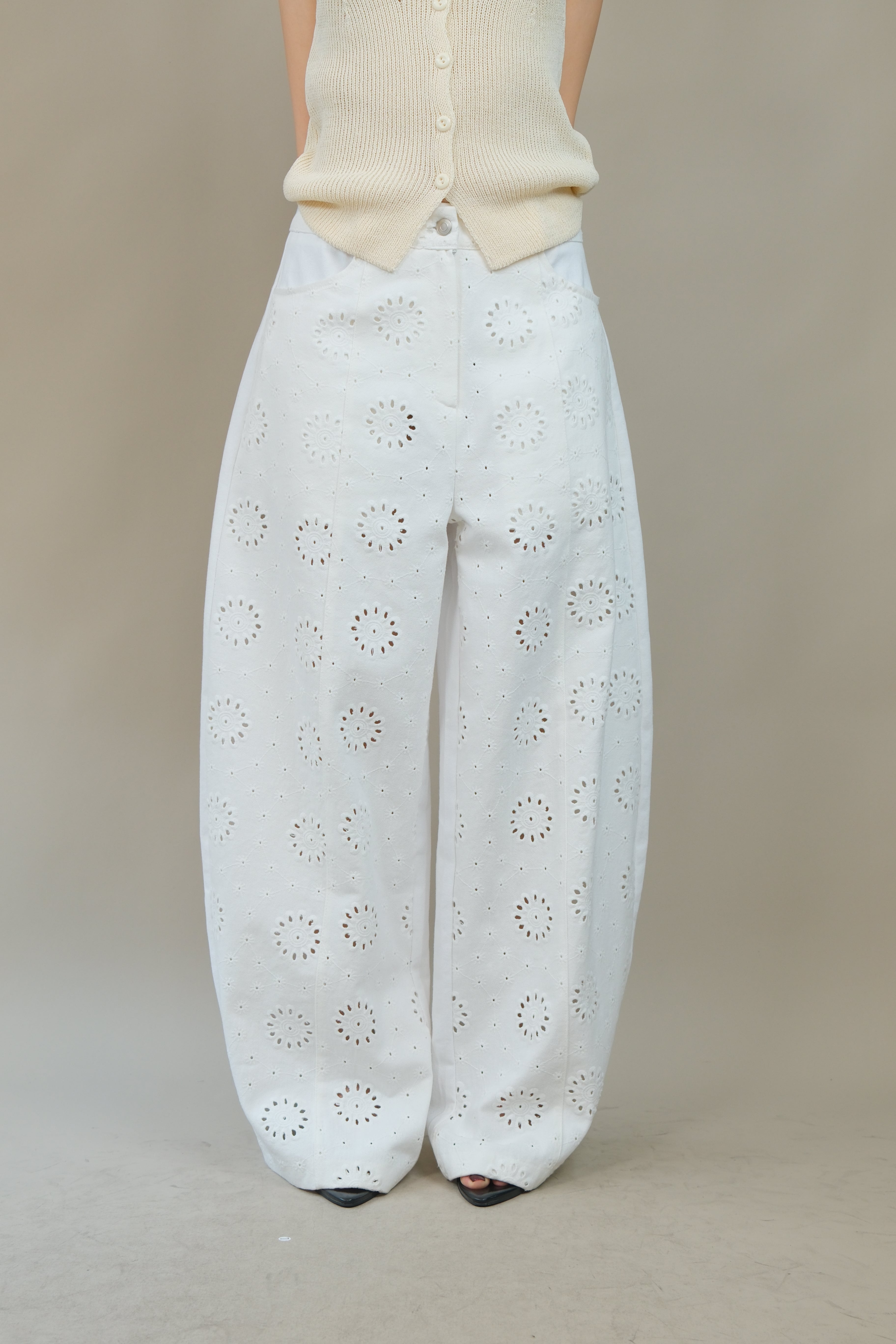 High-waist Lace Panel Balloon Jeans