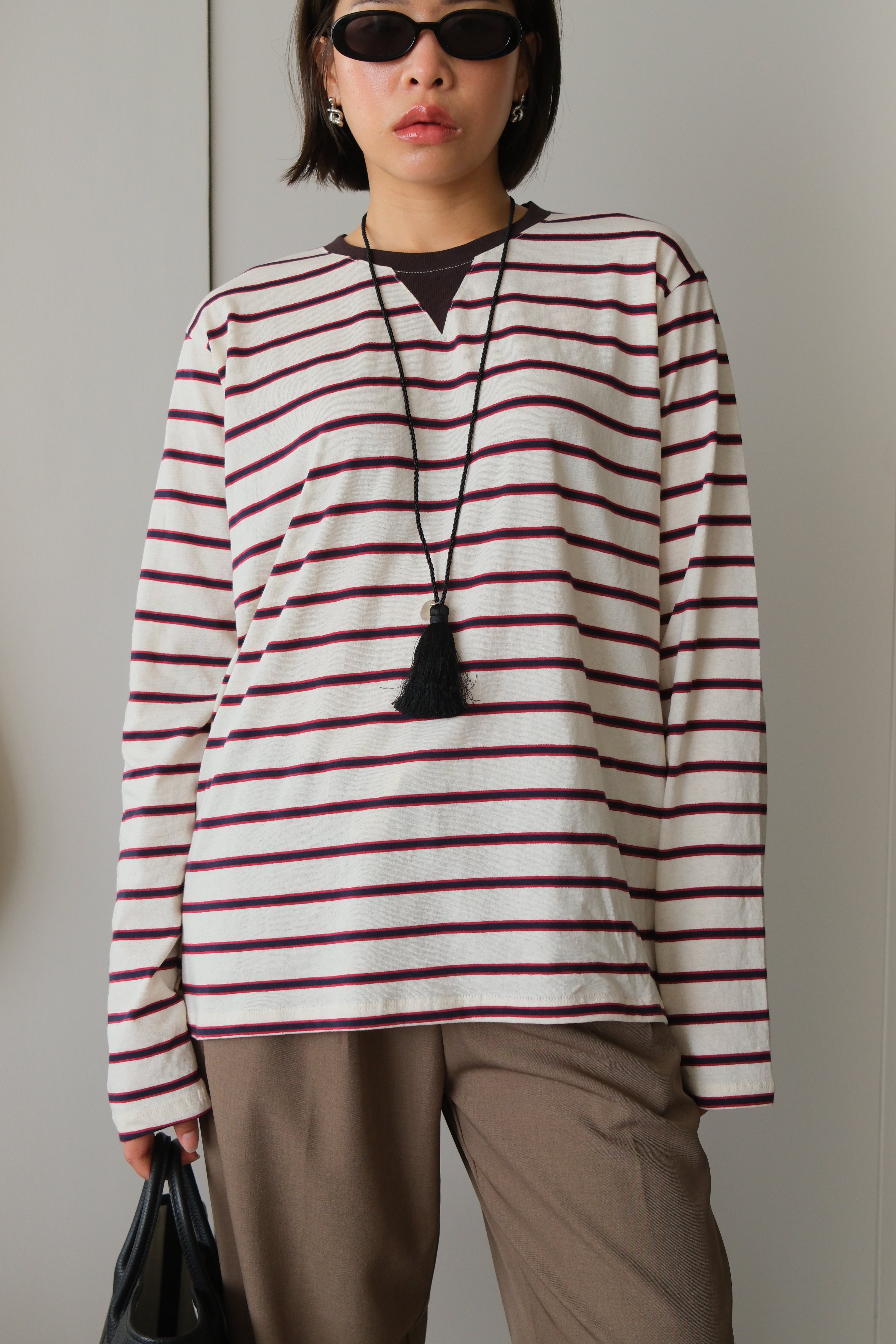 Triangle collar striped long-sleeve soft tee