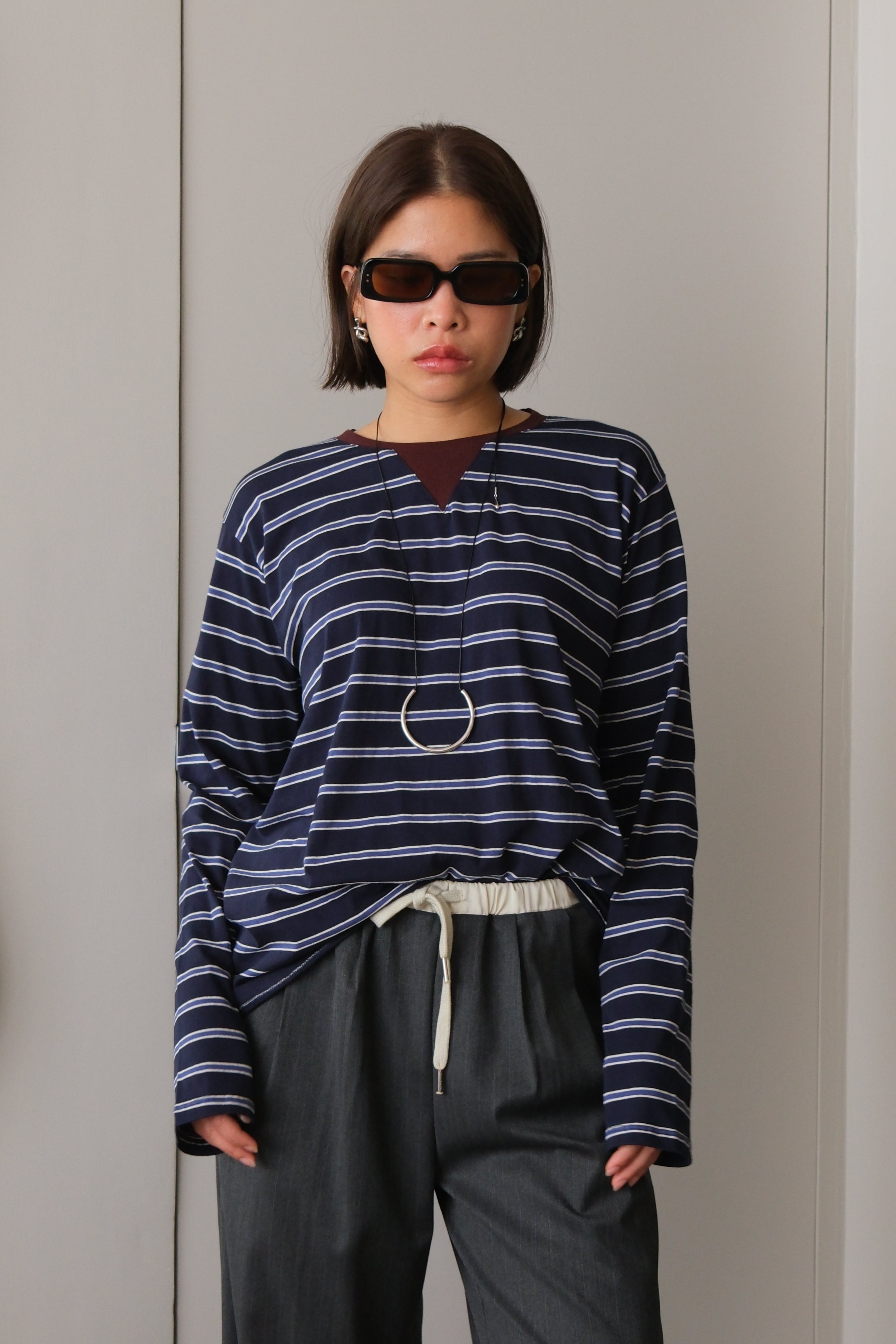 Triangle collar striped long-sleeve soft tee