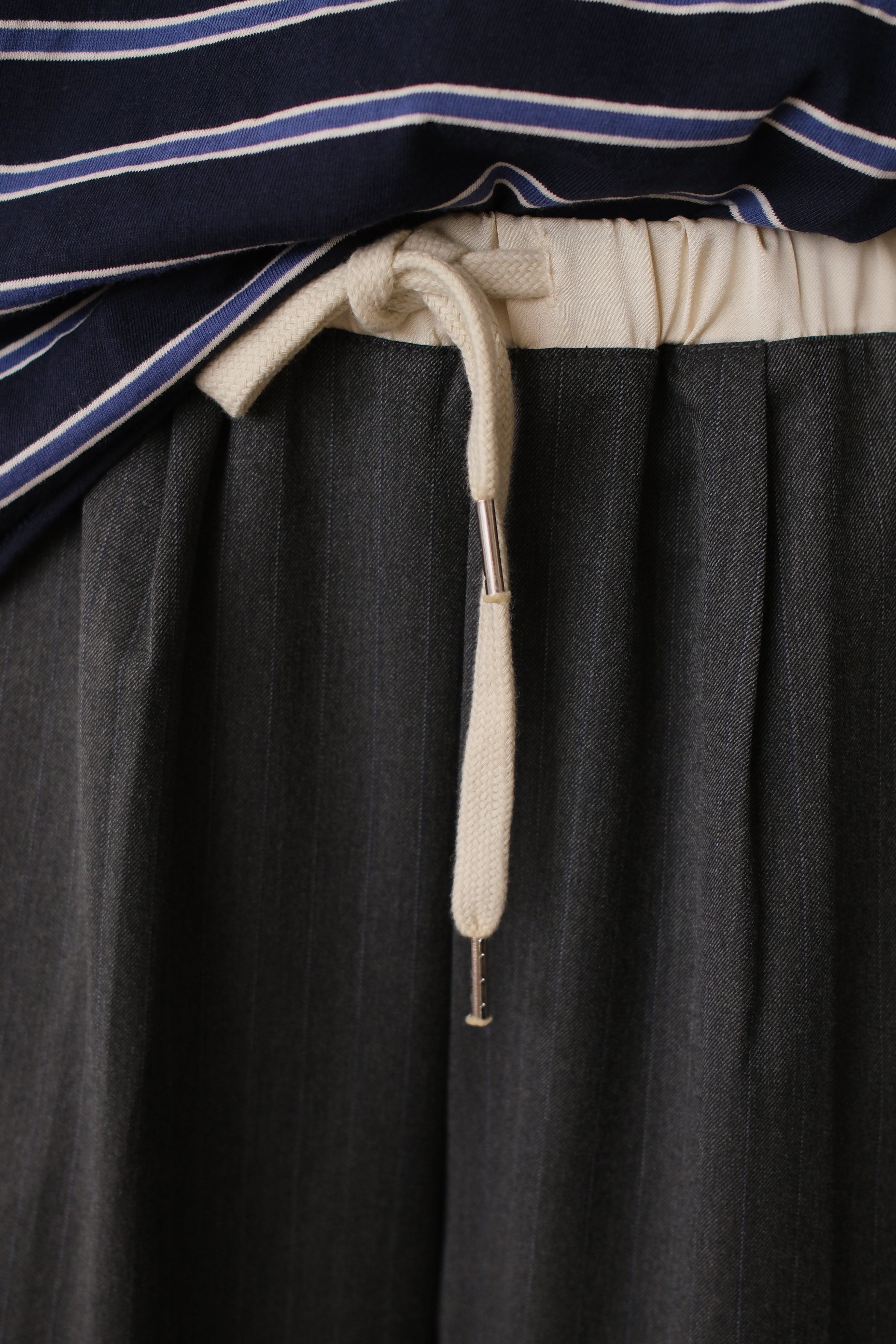 contrast drawstring waist trousers