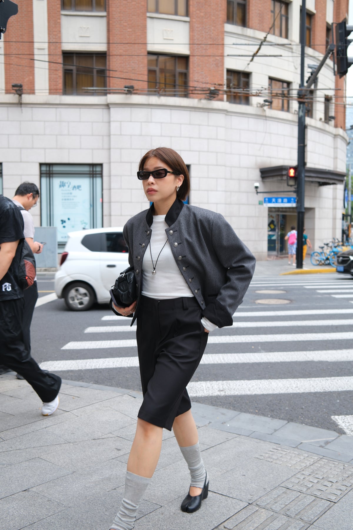 Elin Slim Tailored Shorts