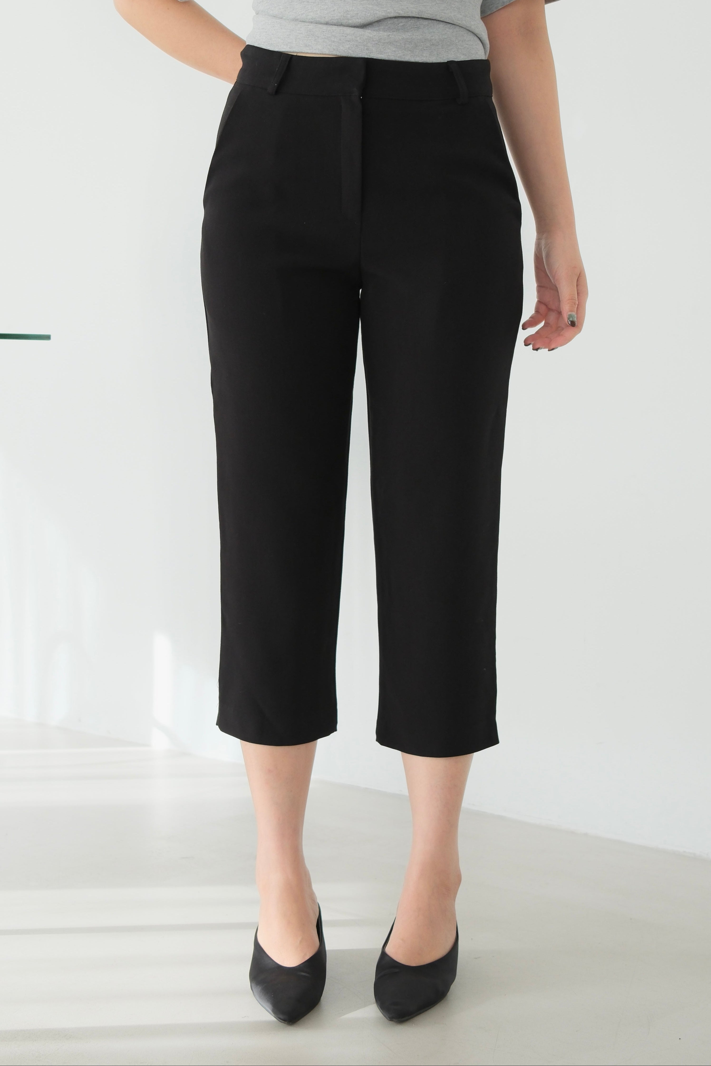 Glamour capri pants
