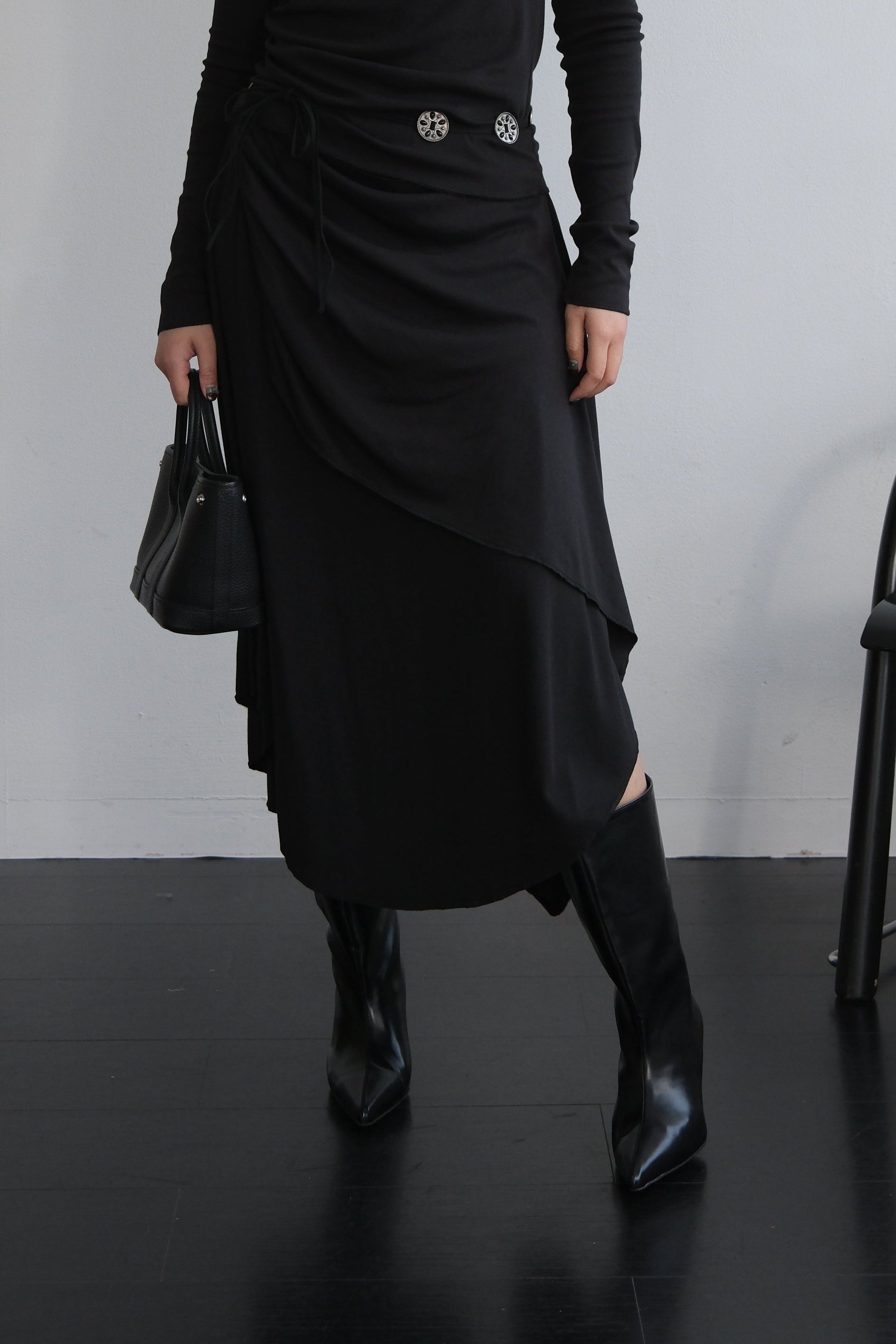 Evely unbalance skirt