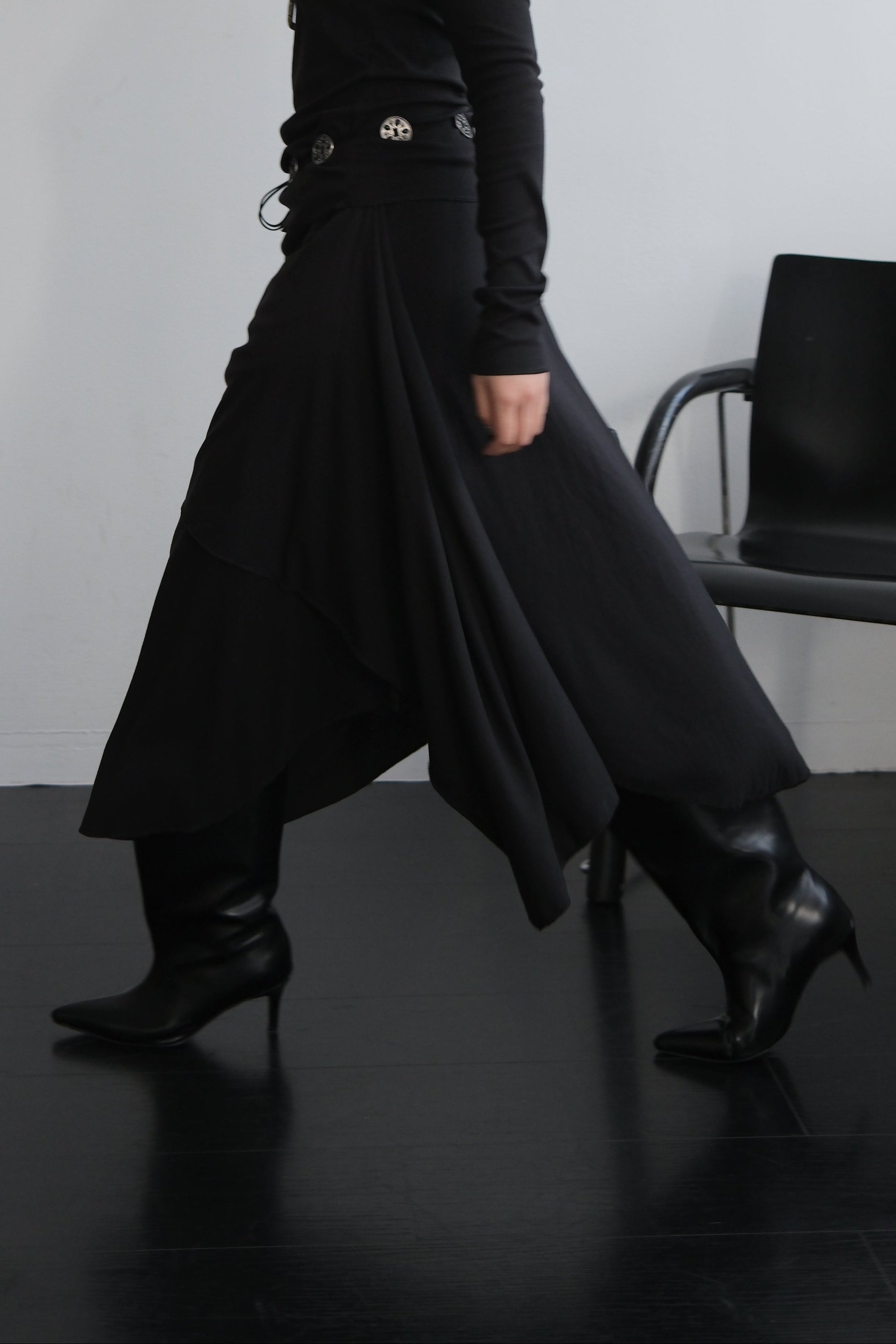 Evely unbalance skirt