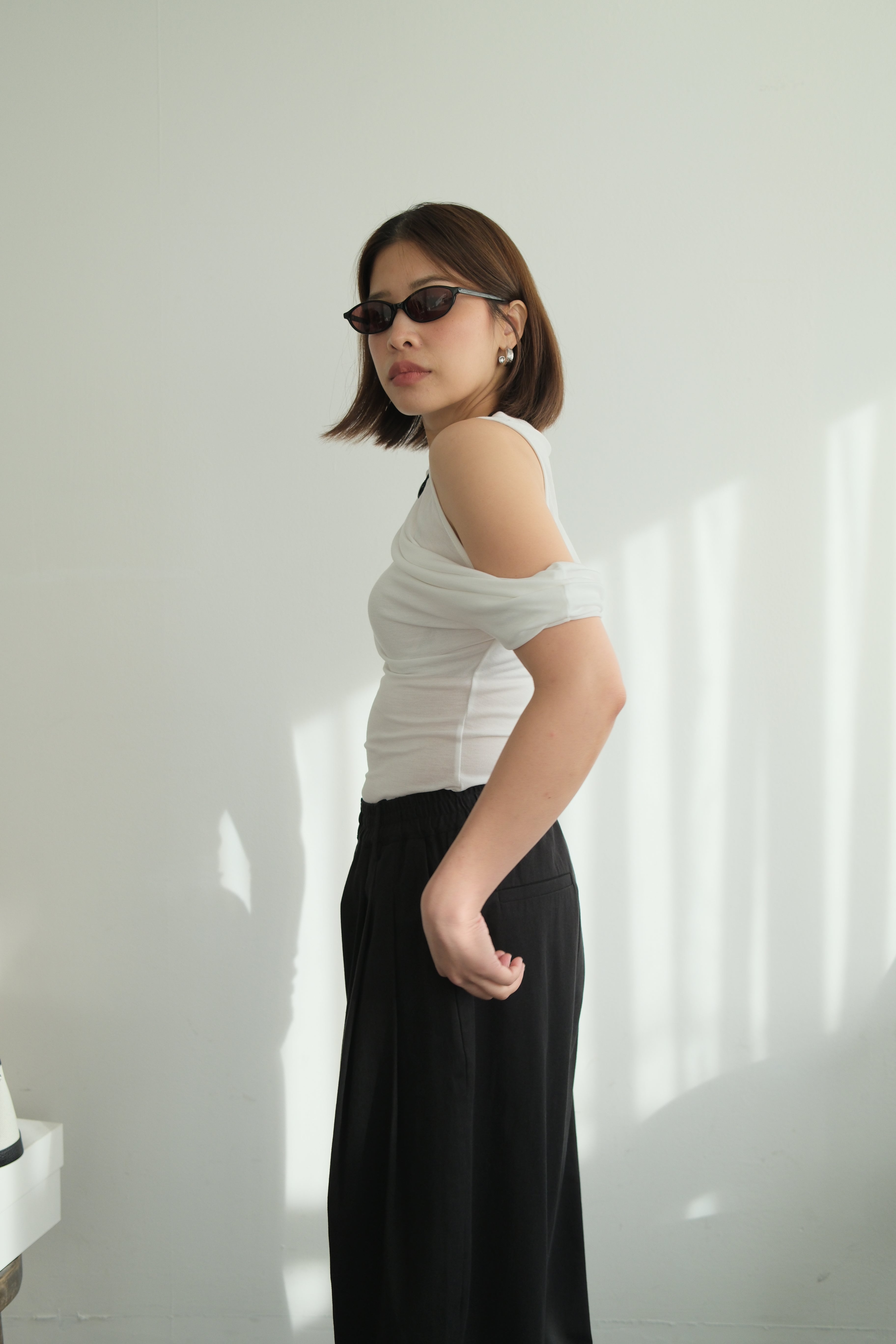 Callie asymmetry sleeve soft tee