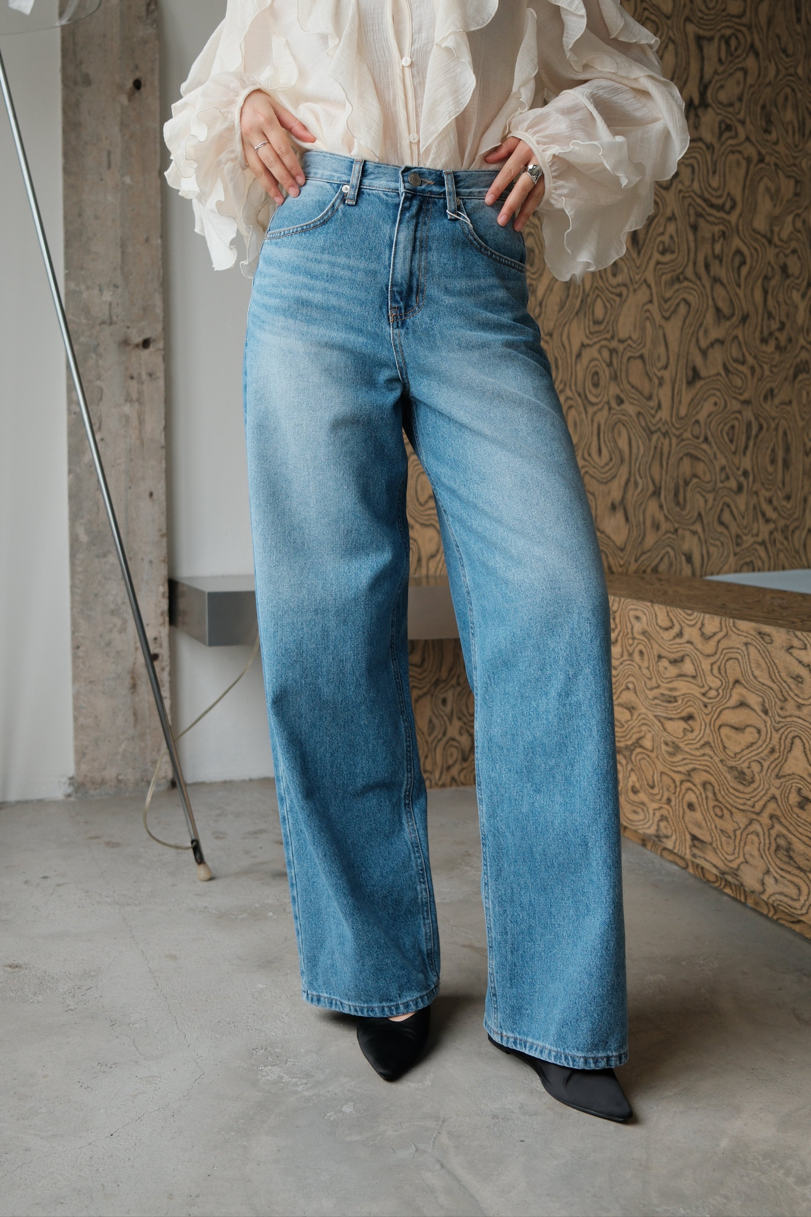 Nevis back pocket high-rise straight jeans