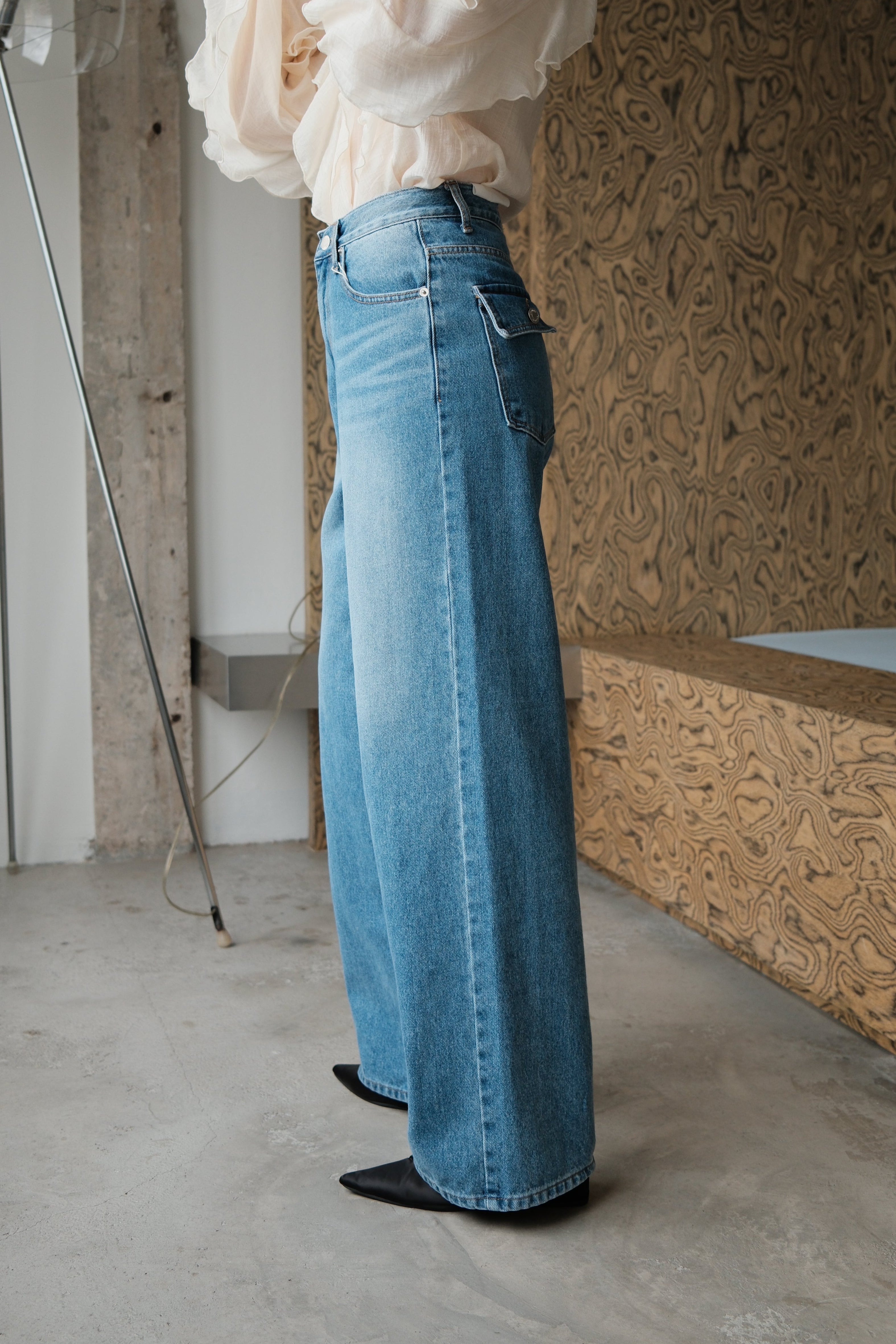 Nevis back pocket high-rise straight jeans