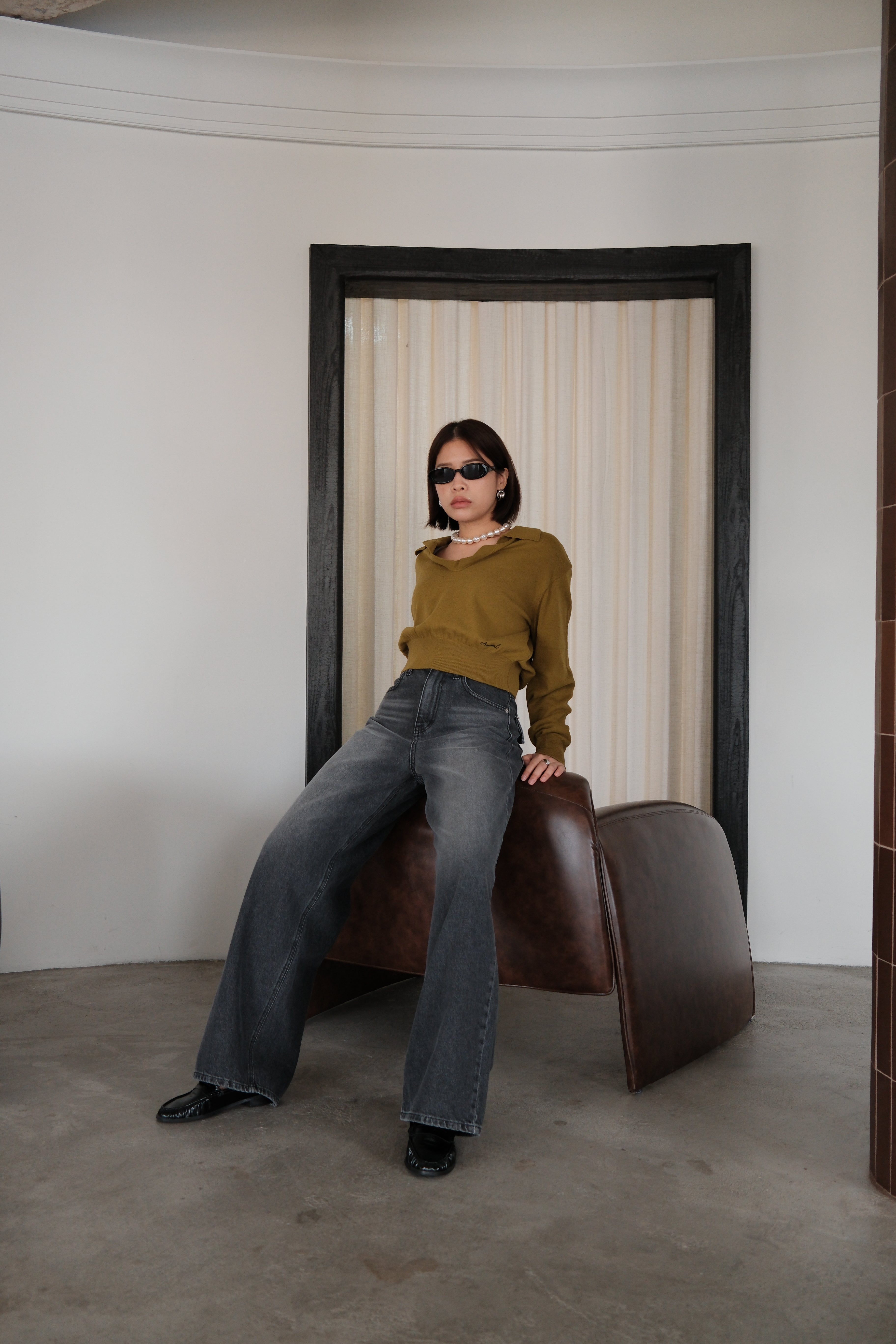 Nevis back pocket high-rise straight jeans