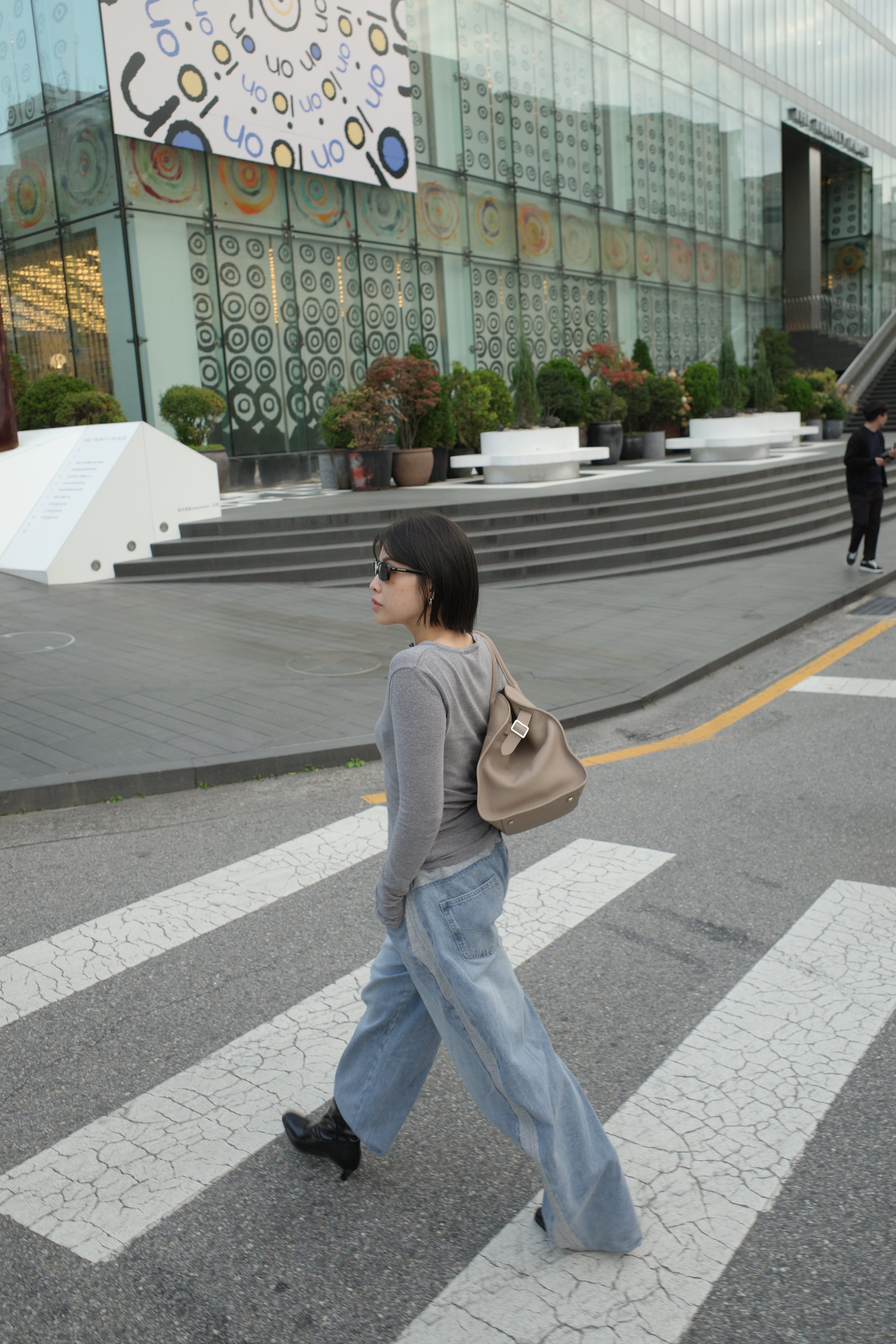 Romance halfzip longsleeve tee