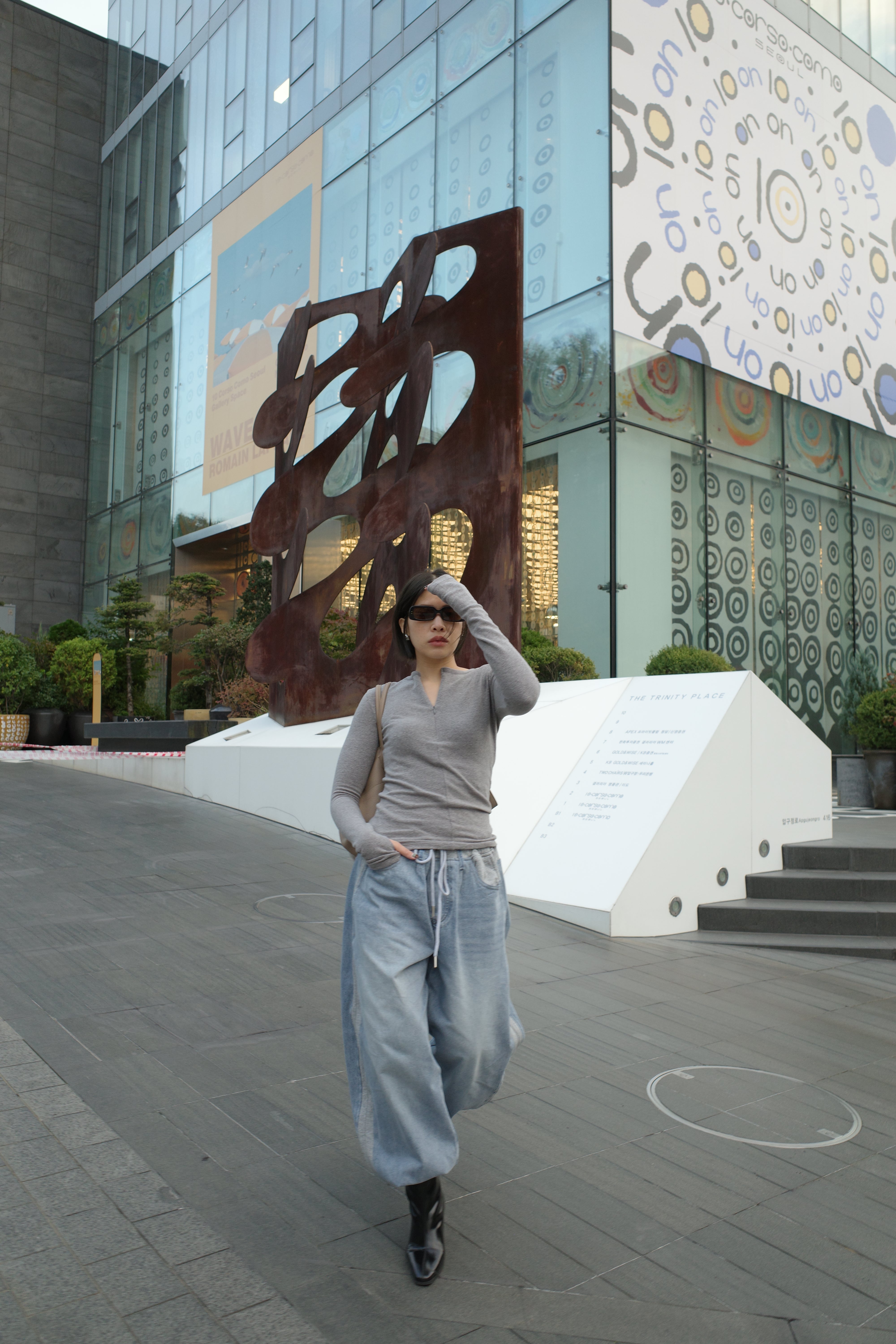 Romance halfzip longsleeve tee