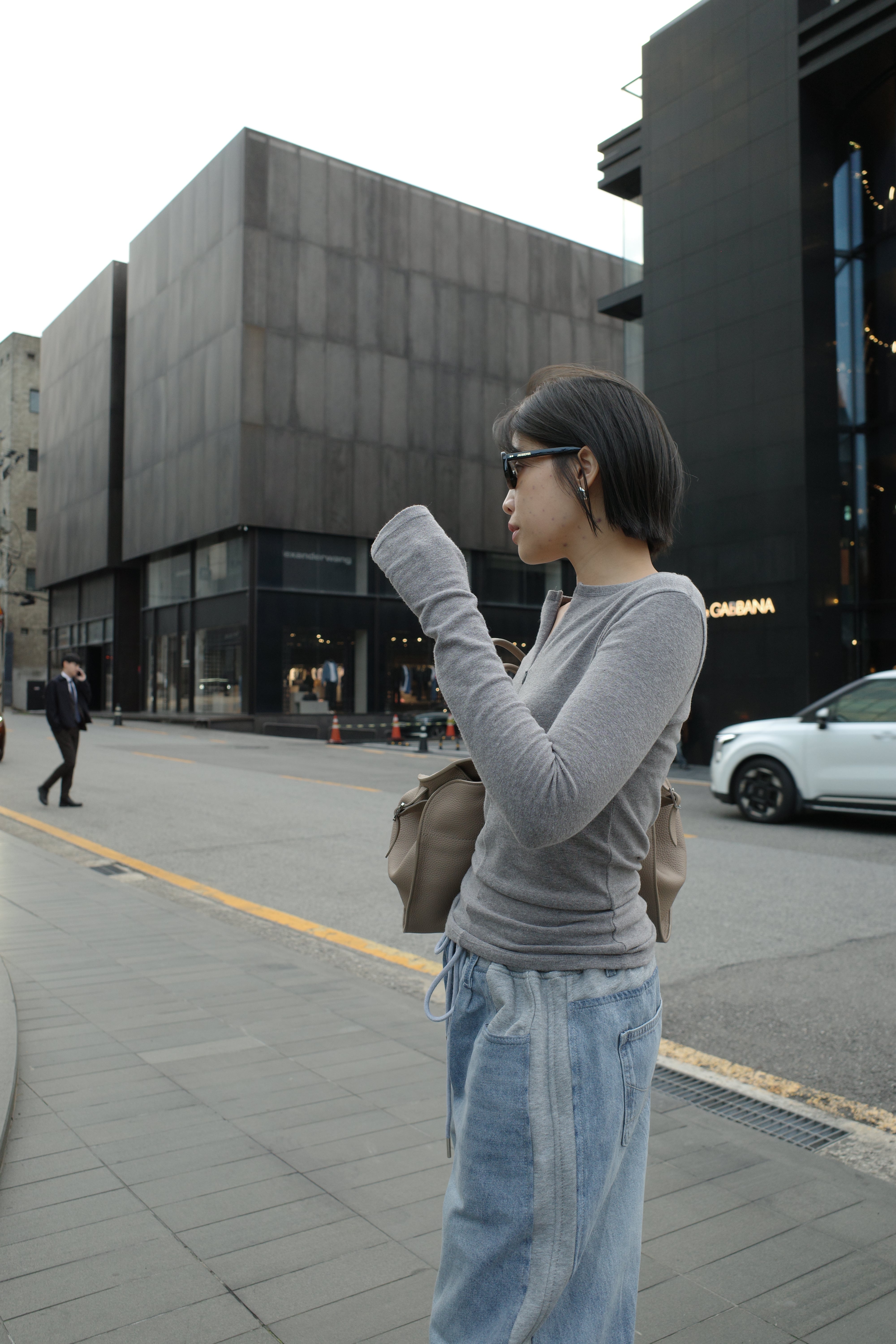 Romance halfzip longsleeve tee