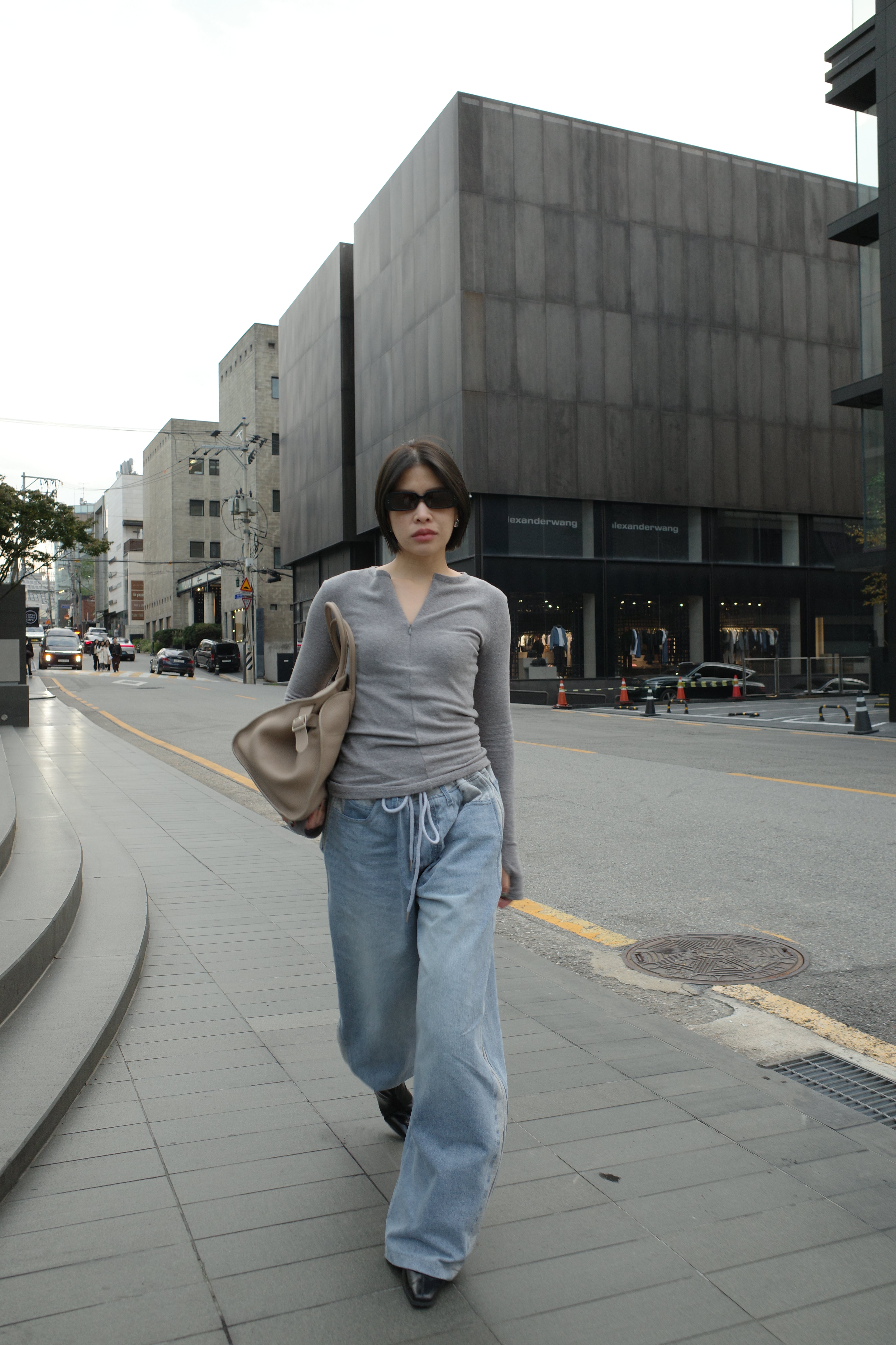 Romance halfzip longsleeve tee