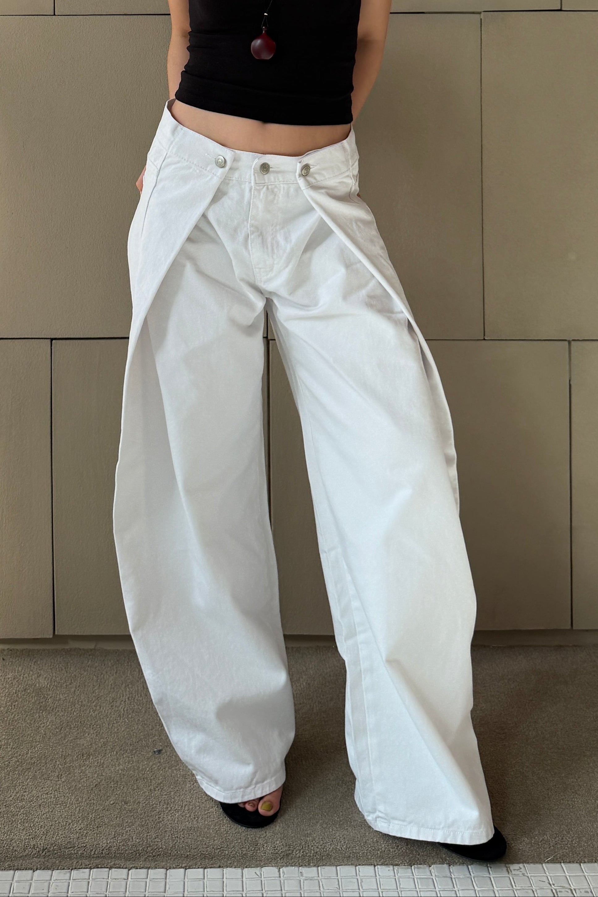 Exaggerated 2 way wrap jeans