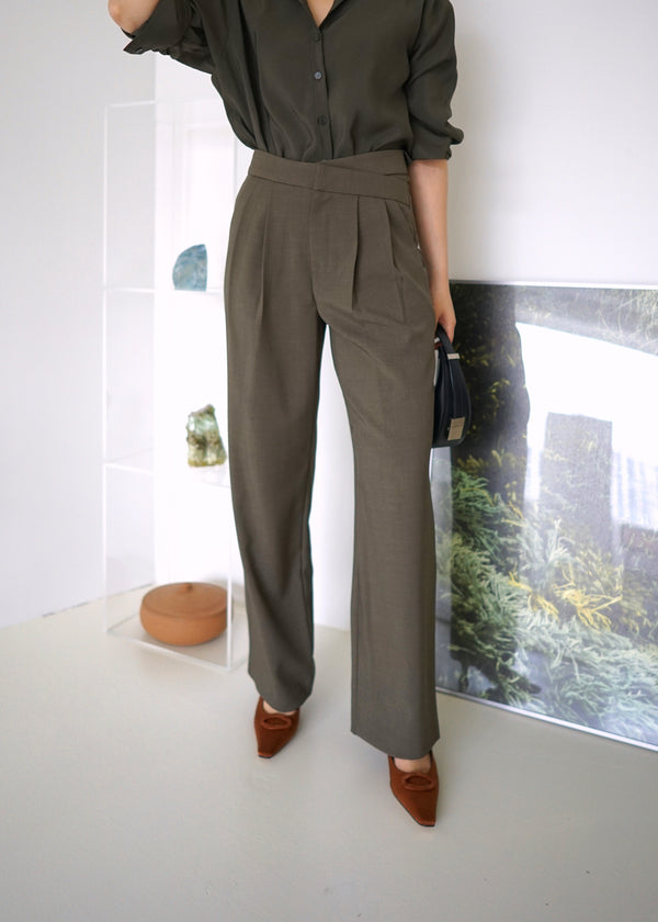 criss cross pleated trousers
