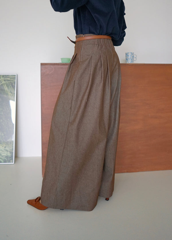 pleated wide leg trousers