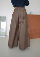 pleated wide leg trousers