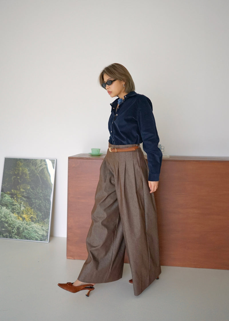 pleated wide leg trousers