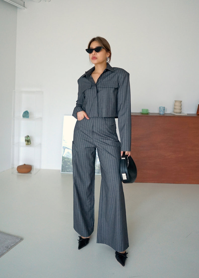 stripe padded shoulder crop jacket