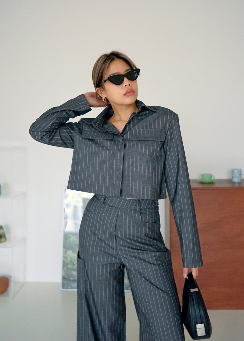 stripe padded shoulder crop jacket