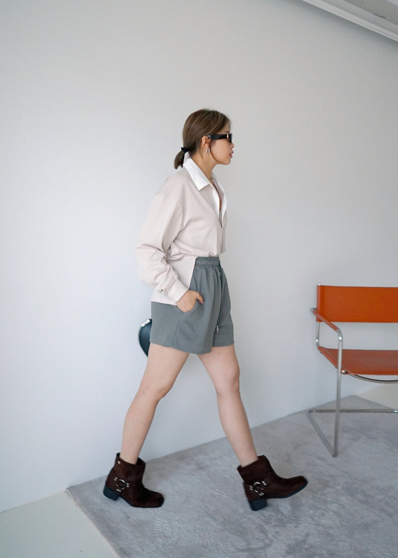 contrast collar initial polo top