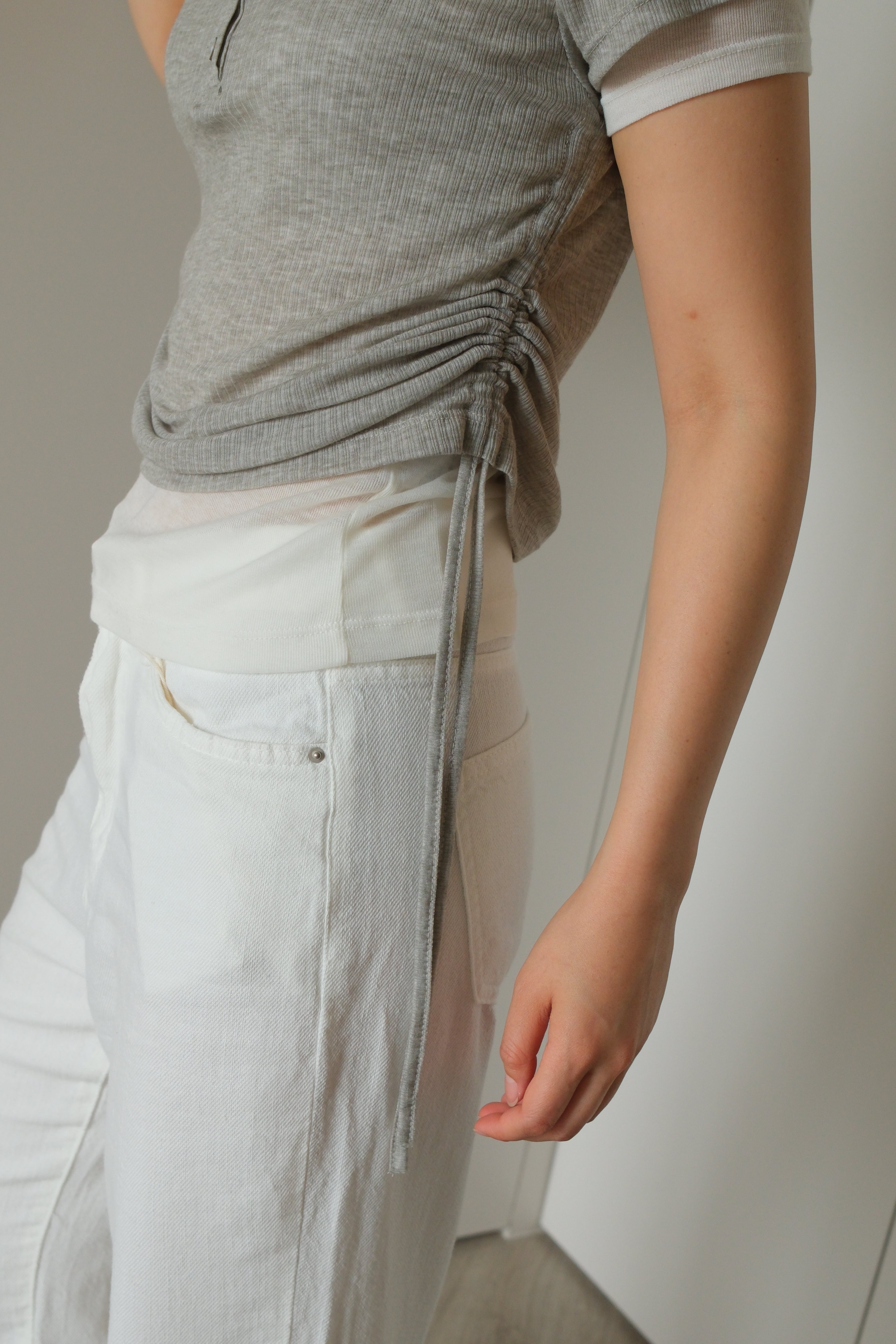 side ruched double-layered soft tee